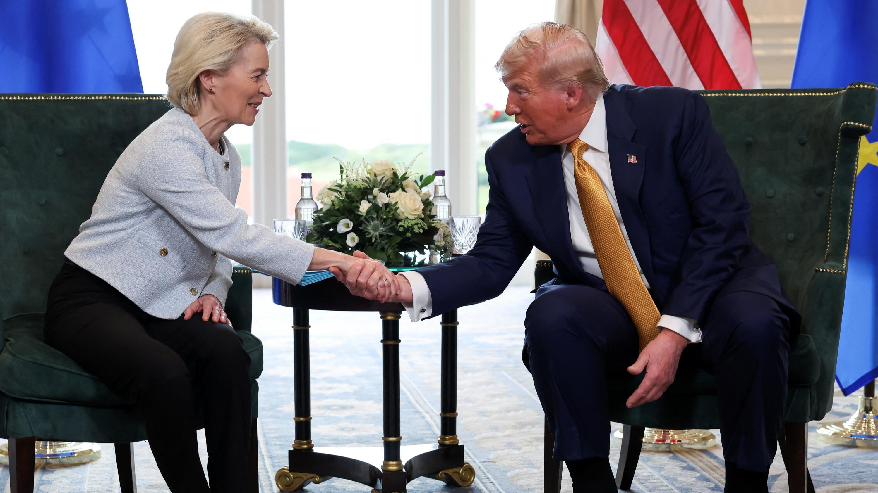 Automobile, produits pharmaceutiques, vins... L’accord officiel confirme la «taxe Trump» de 15% pour l’Europe