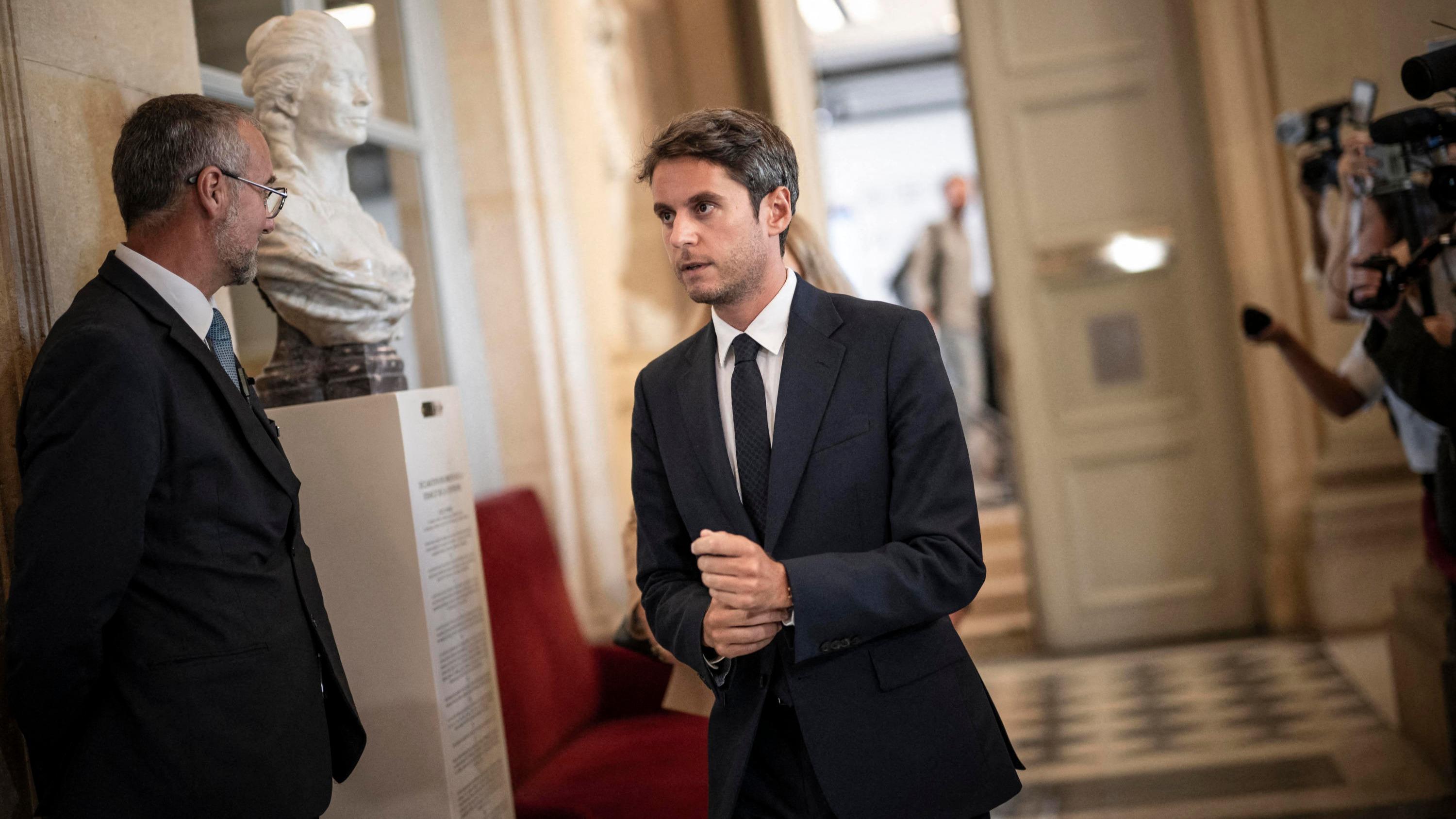 «Chez Renaissance, nous n’avons aucun réseau d’élus locaux, le risque d’effacement est là» : les indiscrétions du Figaro Magazine
