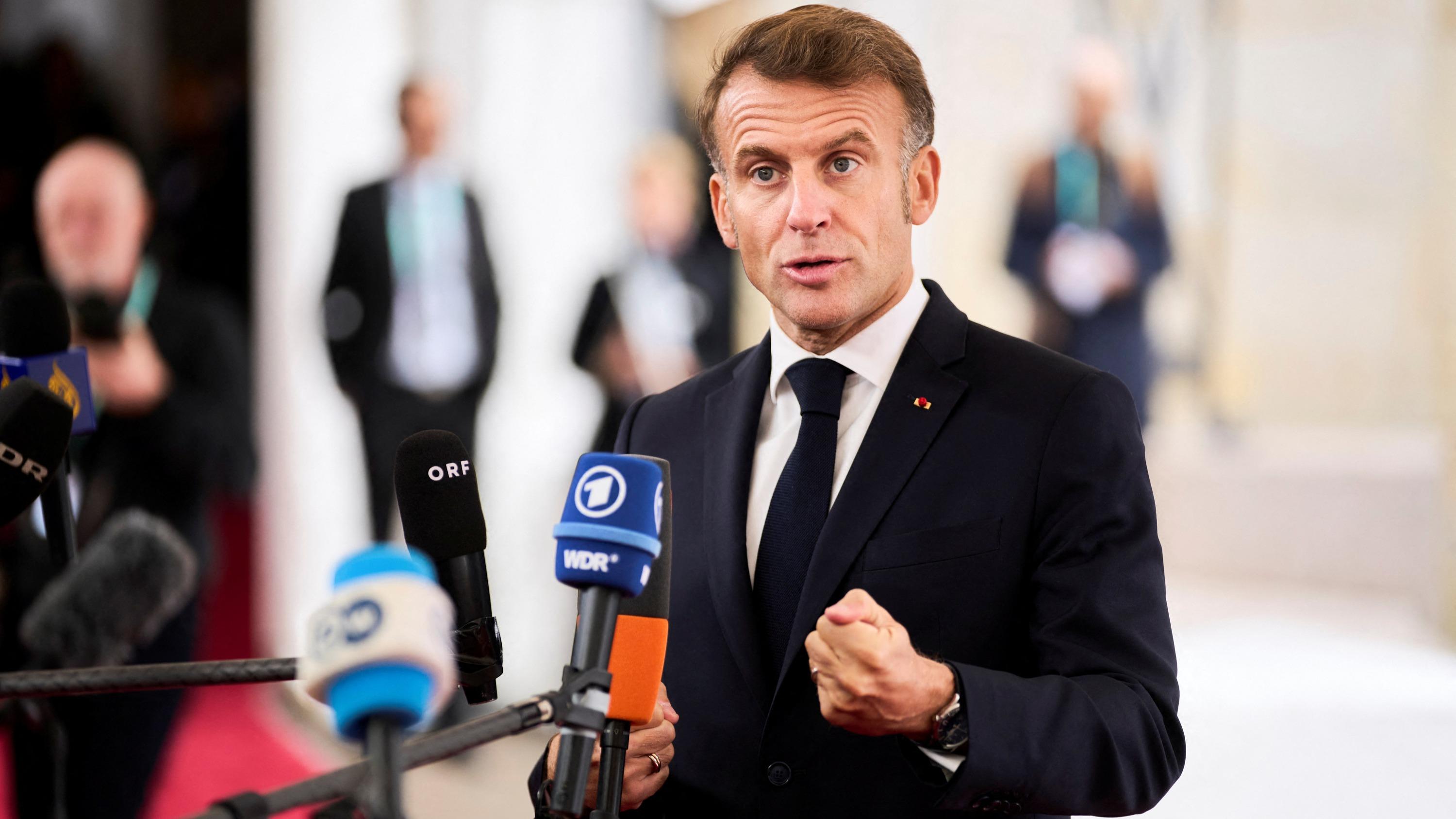 Crisi di fiducia per Emmanuel Macron: il presidente francese perde terreno all'interno del suo partito