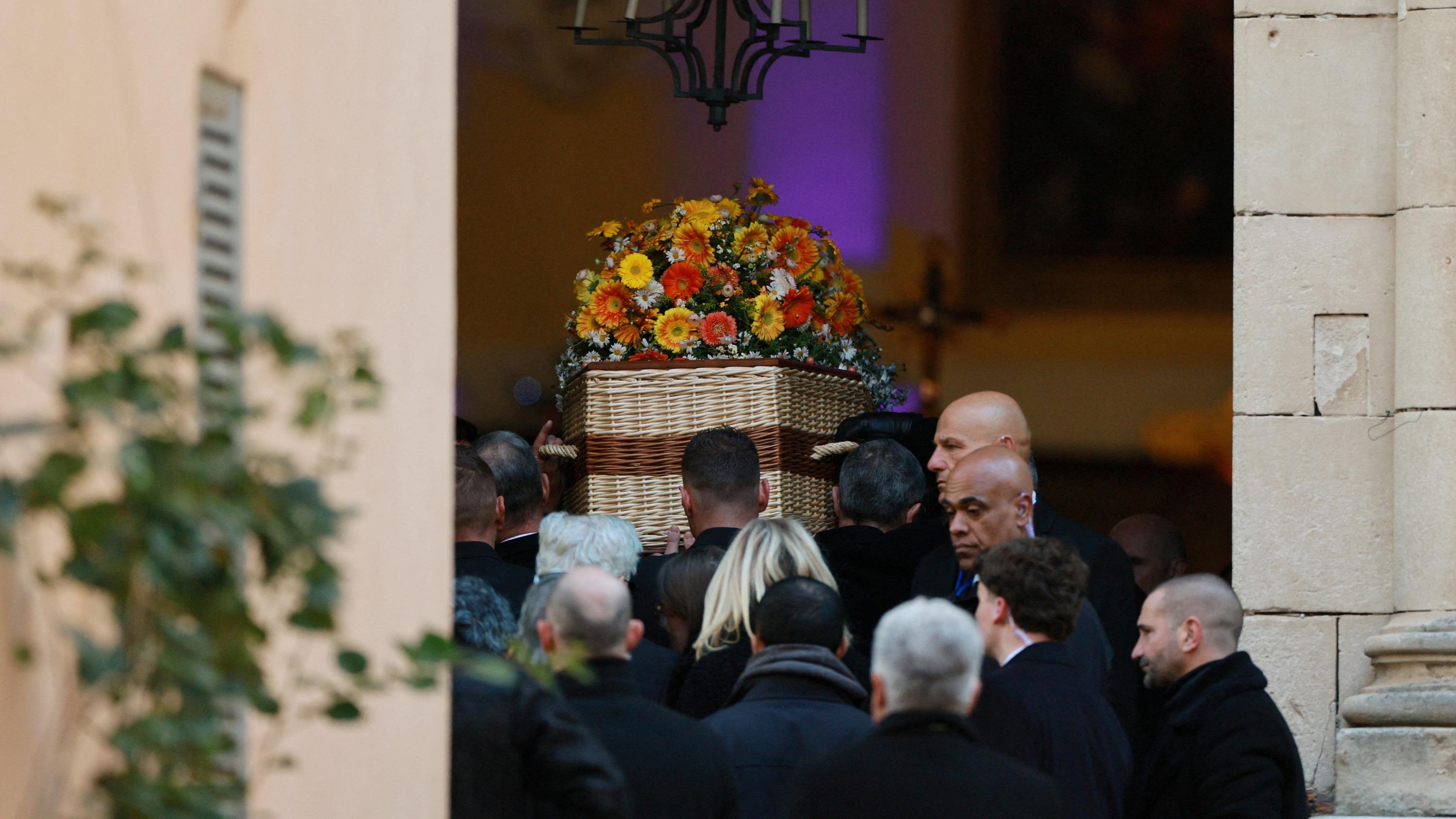 Marine Le Pen, Aurore Bergé ... Qui sont les personnalités politiques présentes aux funérailles de Brigitte Bardot