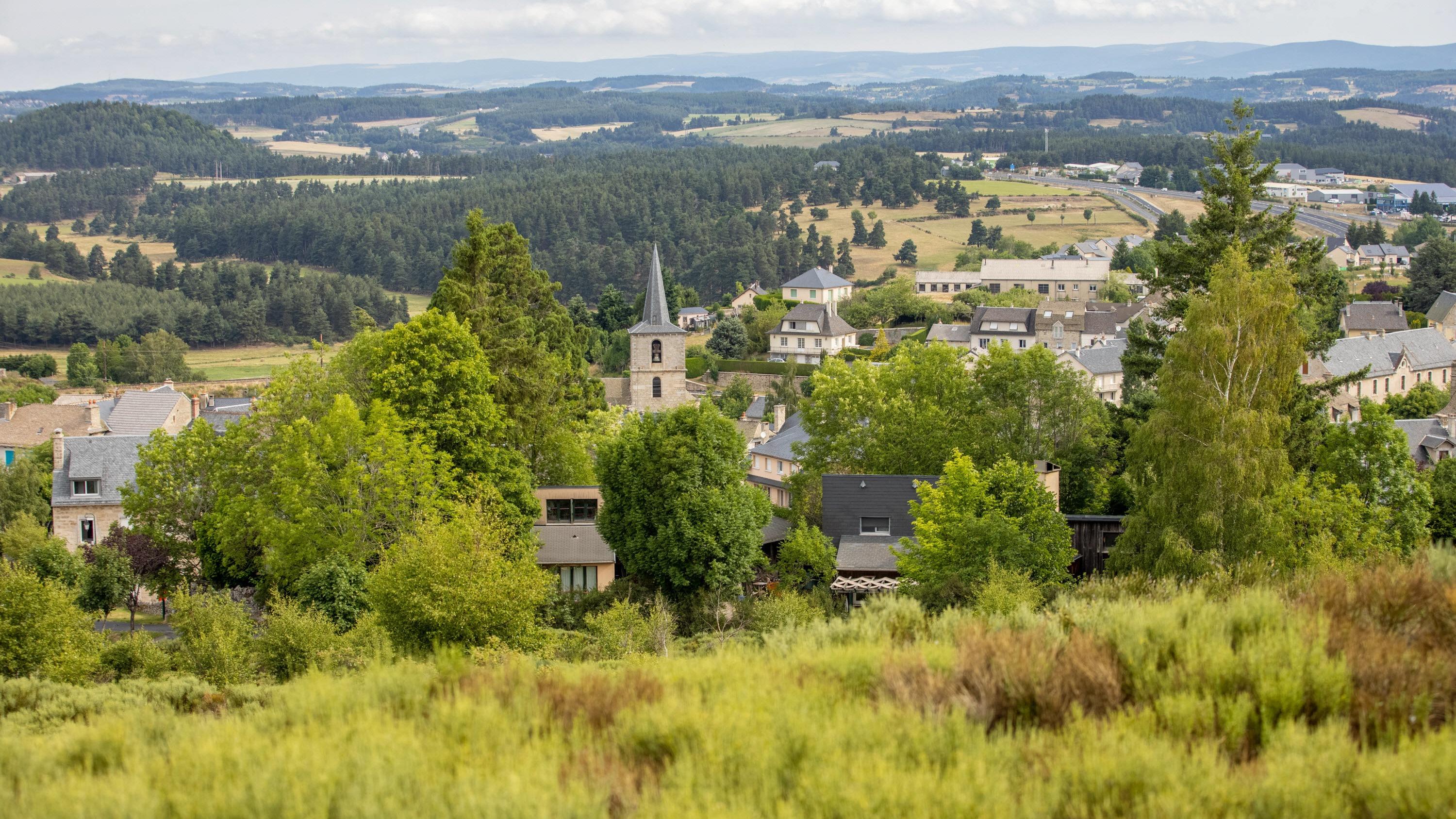 Municipales 2026 : dans les petites communes, la galère des listes face à la contrainte de la parité