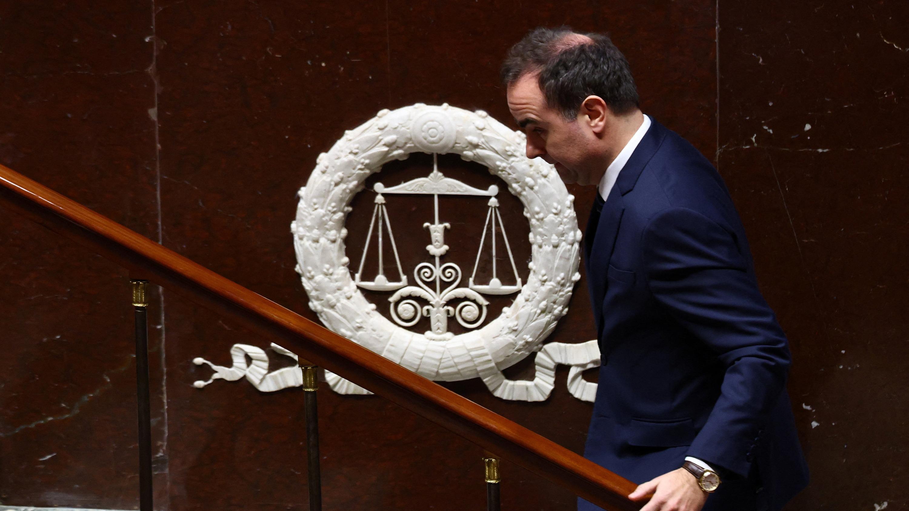 «Tout ce temps perdu à débattre» : à l’Assemblée, après le 49.3, les députés entre colère et soulagement