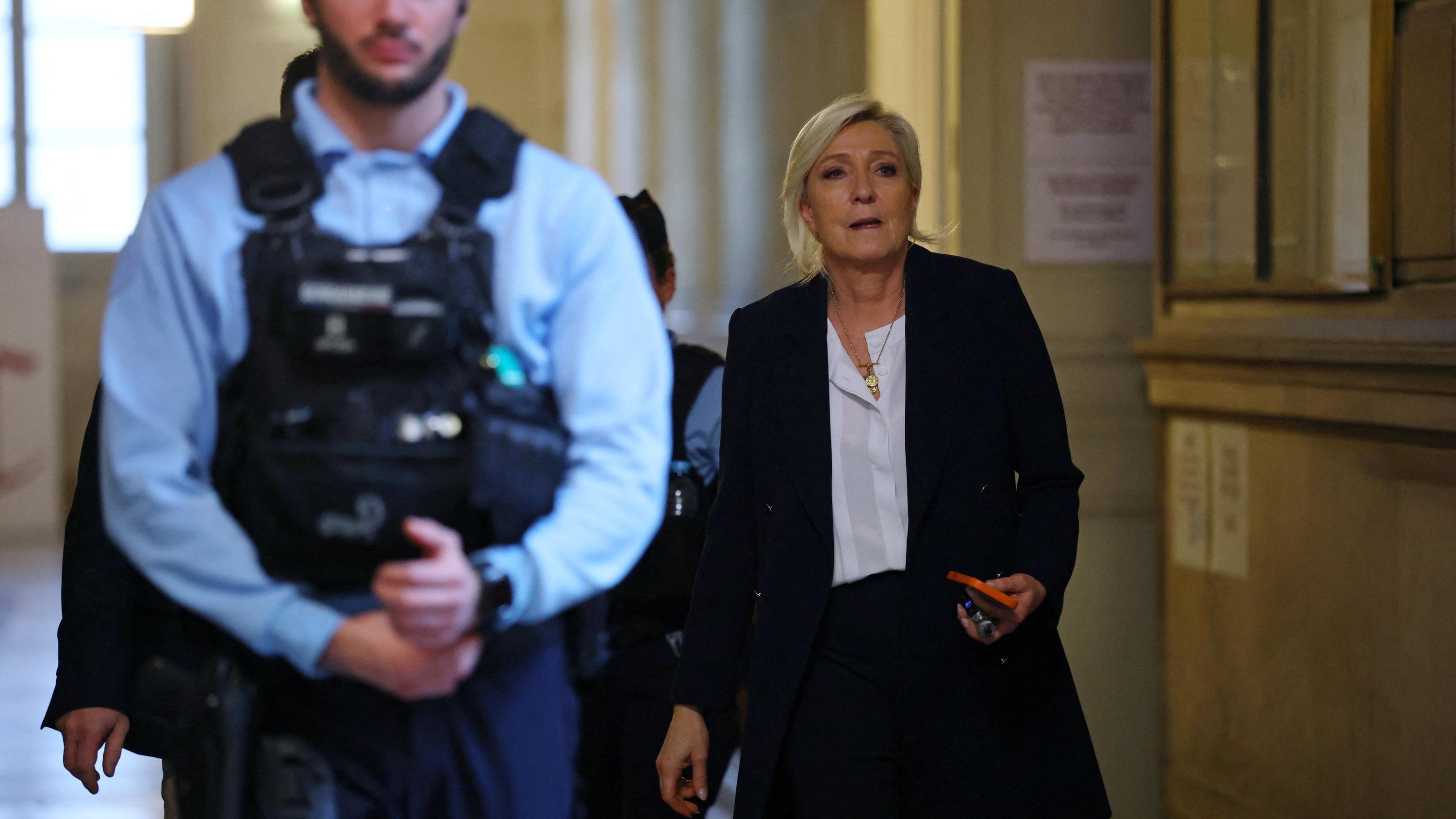 Will court bar Le Pen