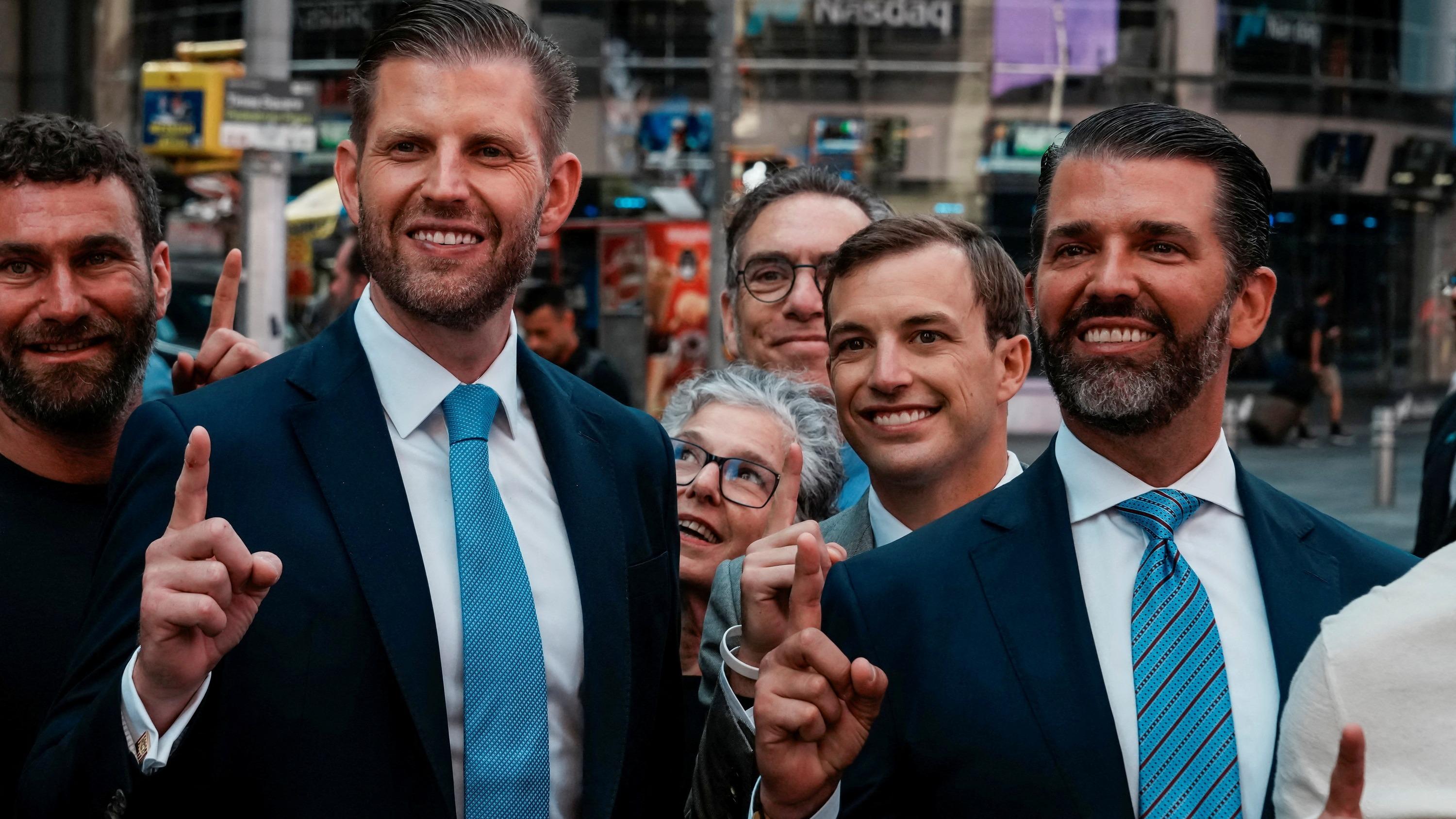 Un milliard de dollars de gains : les très juteuses opérations financières des fils Trump dans les «cryptos»