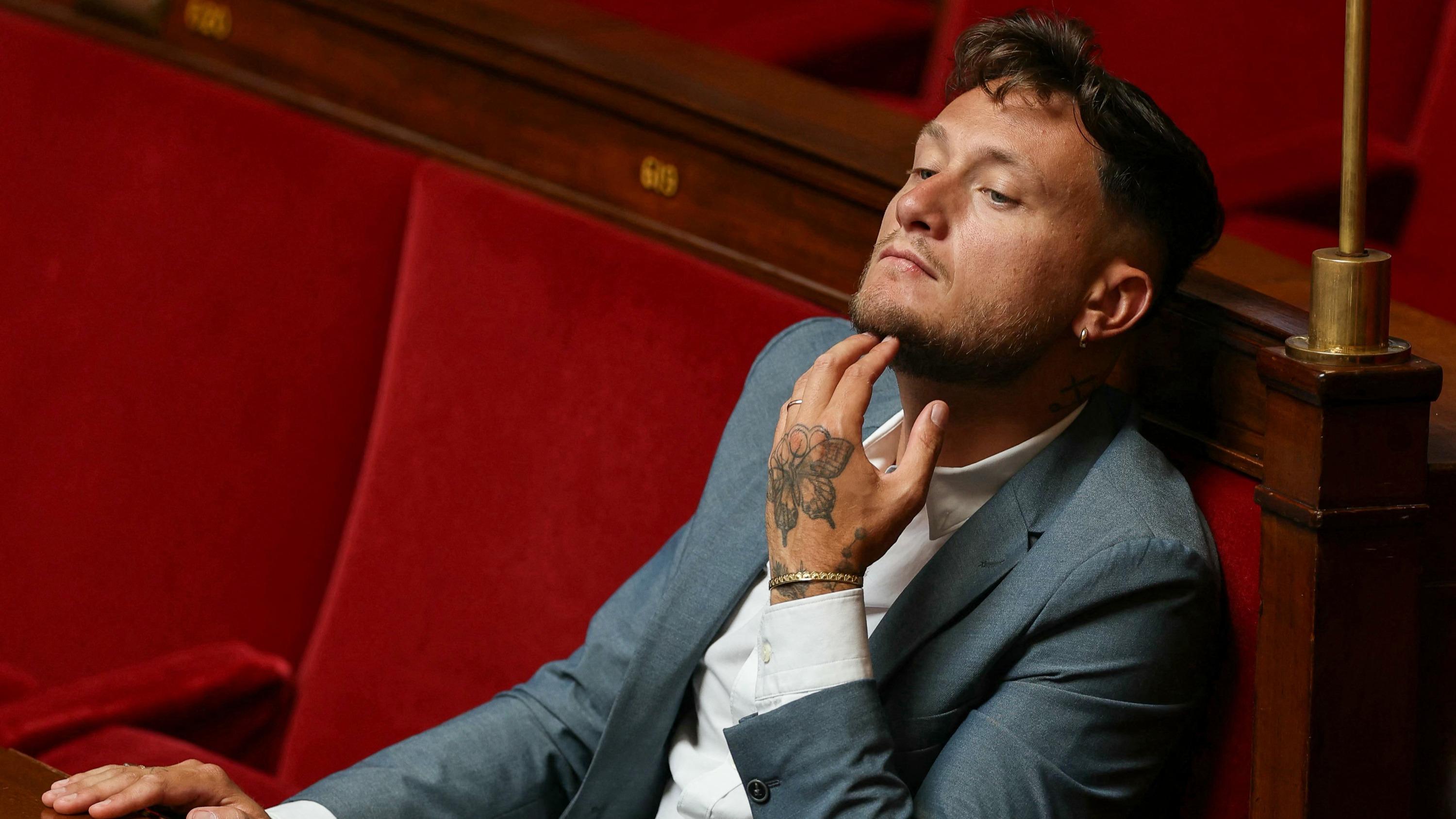 Exclusion définitive, temporaire ou de son groupe de l’Assemblée... Que risque le député LFI Raphaël Arnault après la mort de Quentin ?