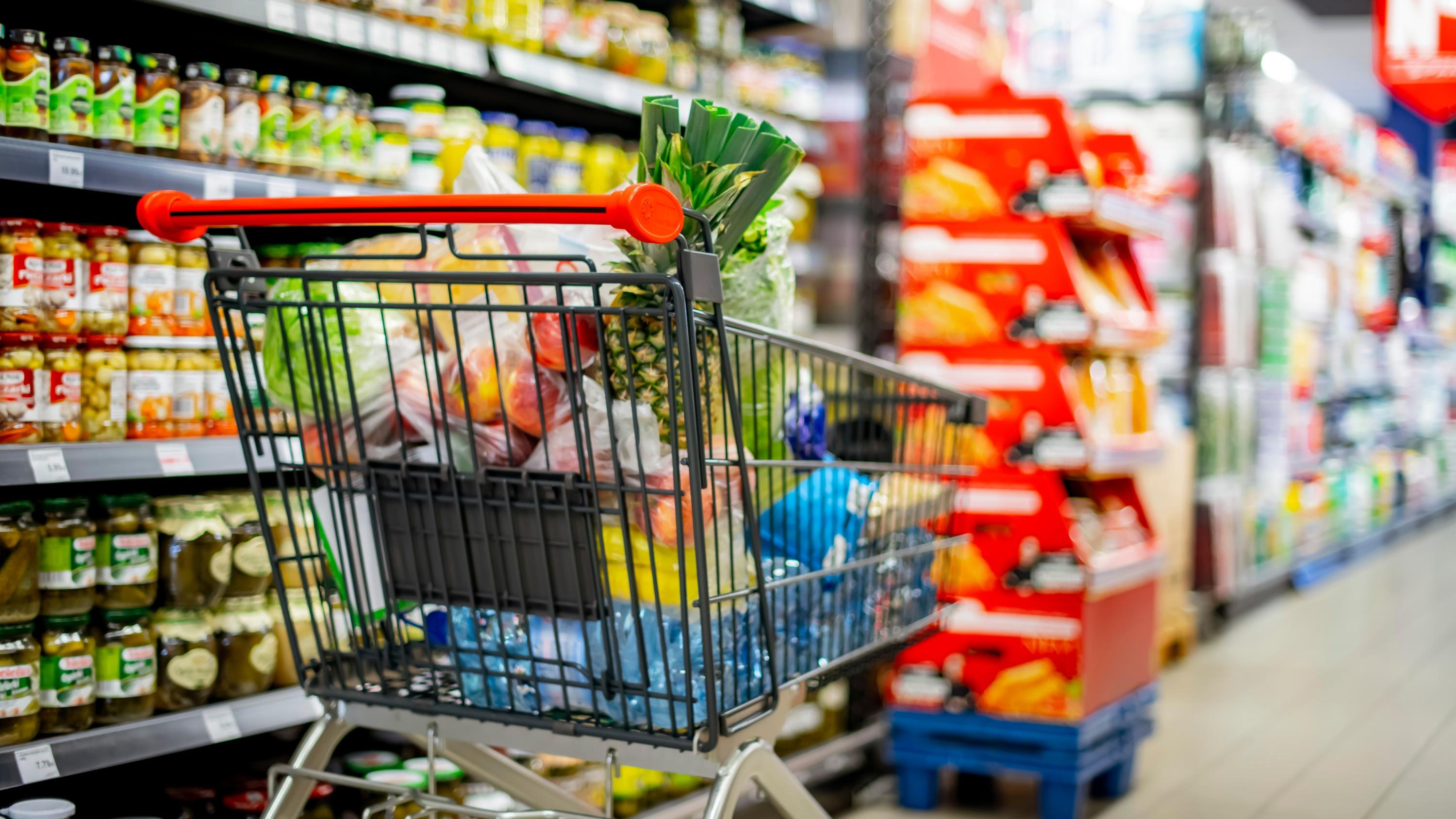 Café, farine, sucre, œufs... Ces produits dont le prix va baisser en 2026 (et ceux qui vont augmenter)