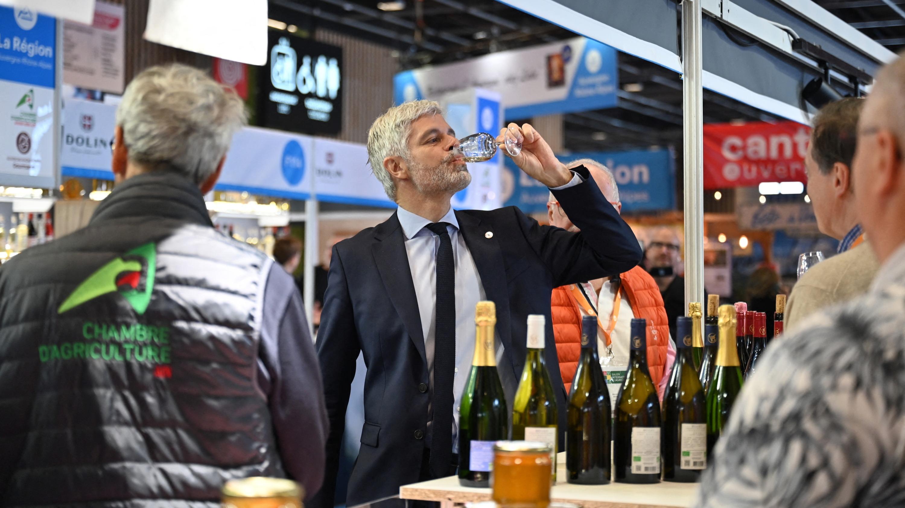 Au Salon de l’agriculture, Laurent Wauquiez prône le «consommer français» et vante son modèle régional