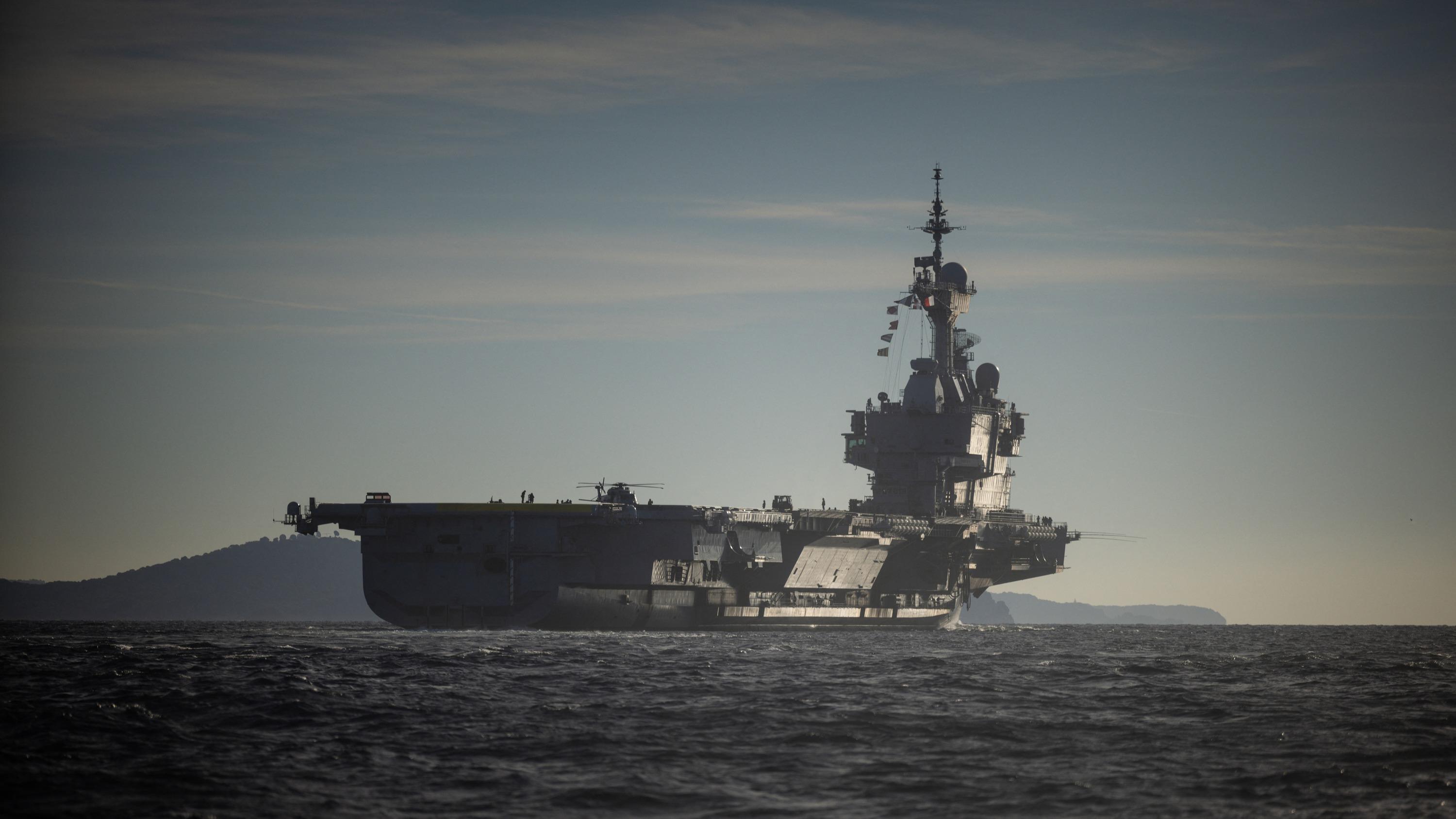 En cas de désaccord, le successeur d’Emmanuel Macron pourra-t-il renommer le futur porte-avions de la marine française ?