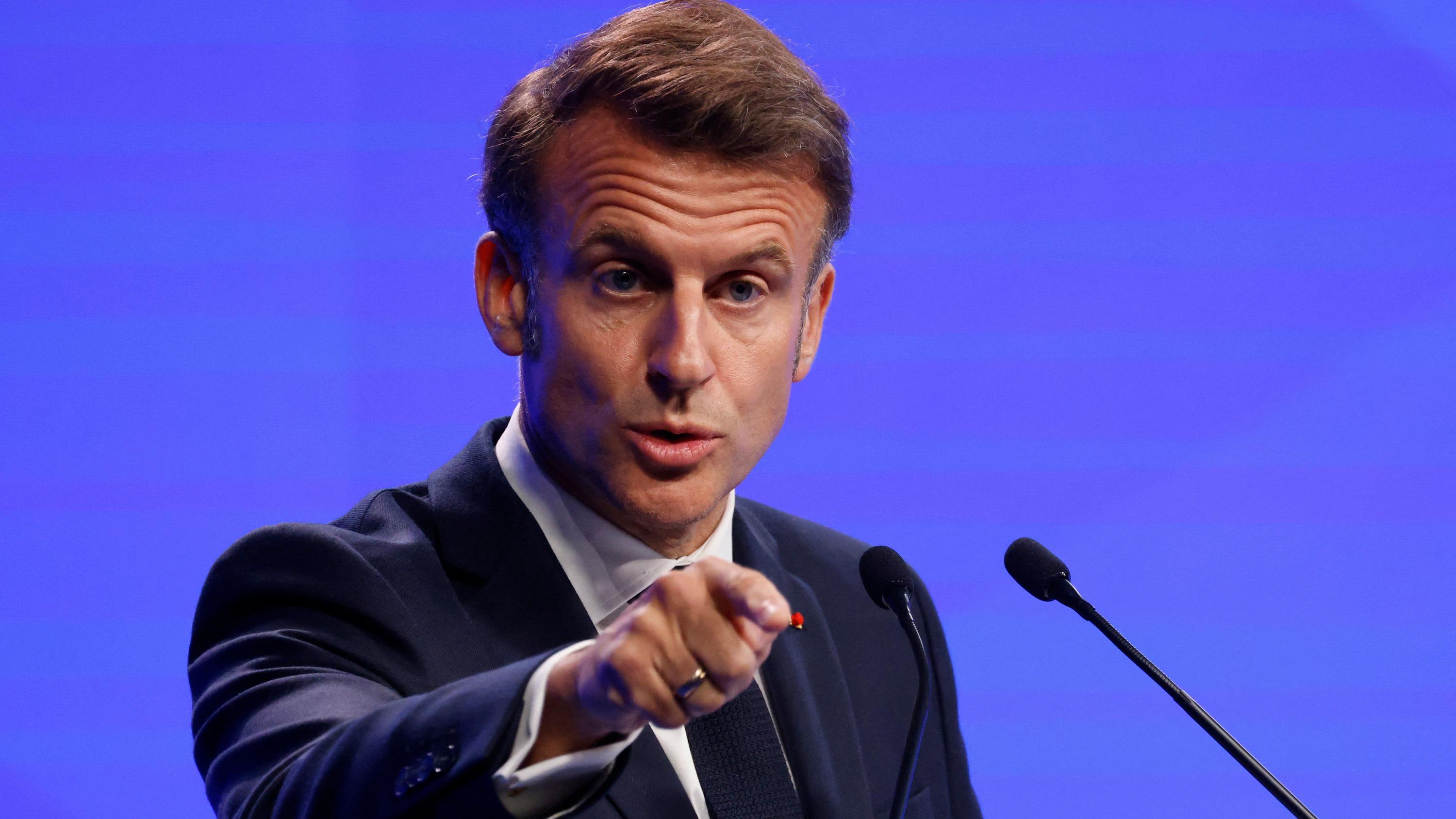 La visite d’Emmanuel Macron au Japon et en Corée du Sud rattrapée par la guerre en Iran