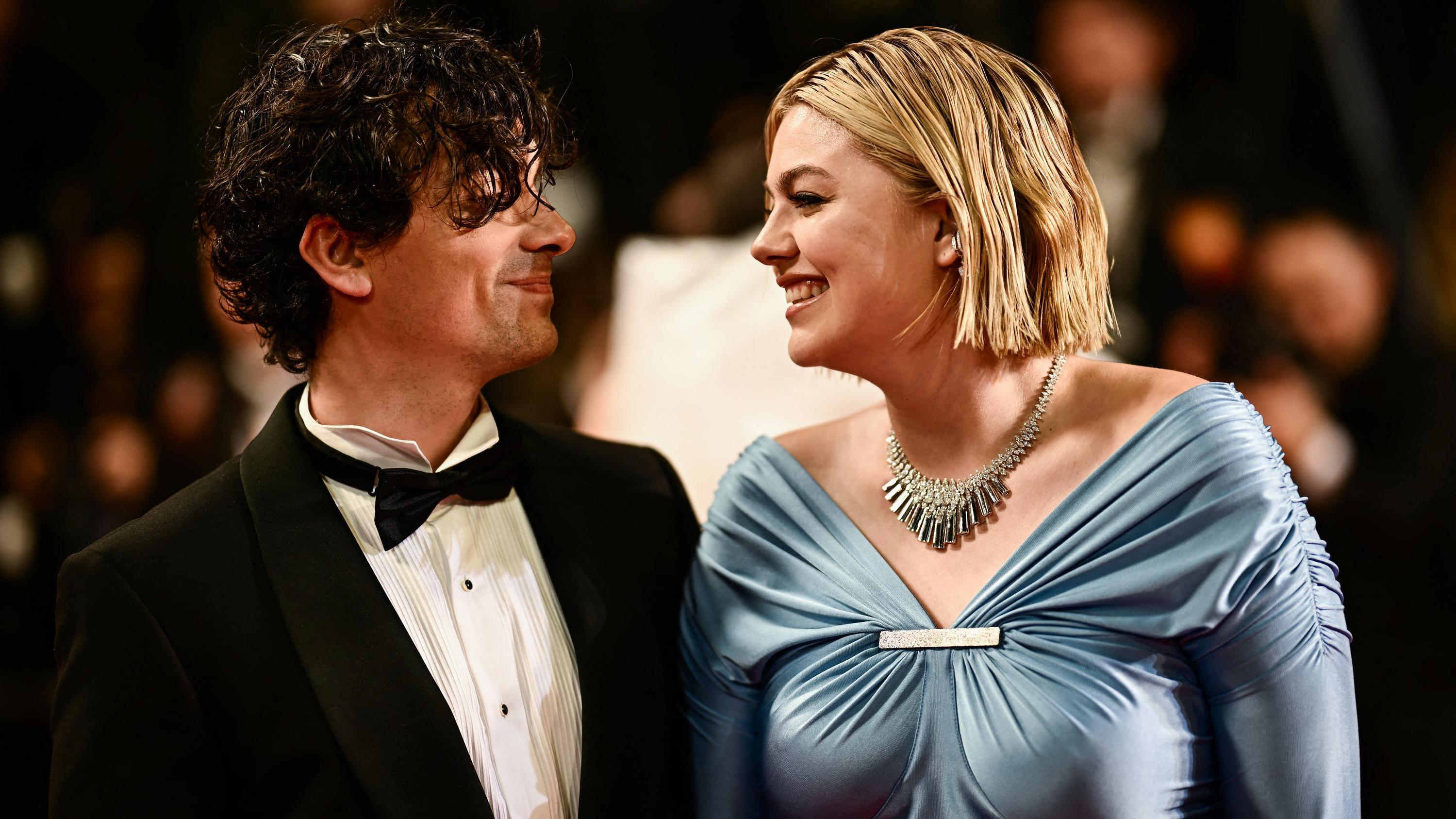 Louane partage des images de son enterrement de vie de jeune fille au Maroc, selon TV Magazine — People & Médias