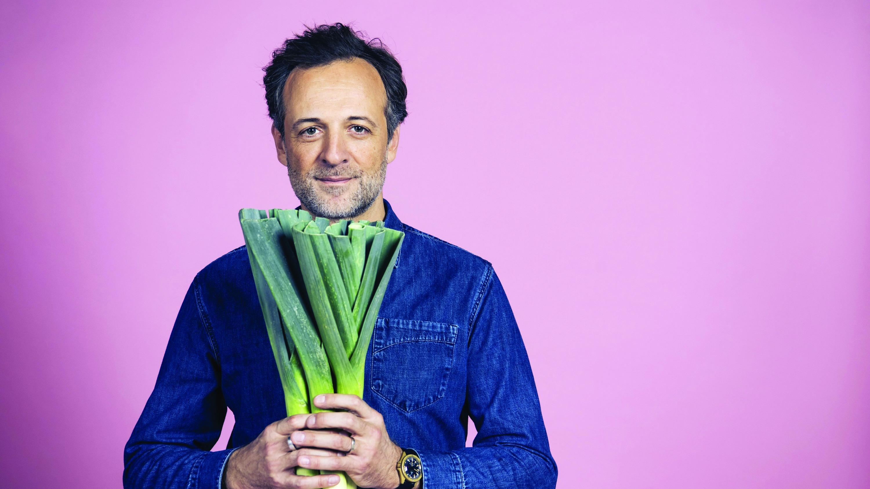 L’édito de TV Magazine : François-Régis Gaudry, un critique culinaire aux analyses pointues — Divertissement