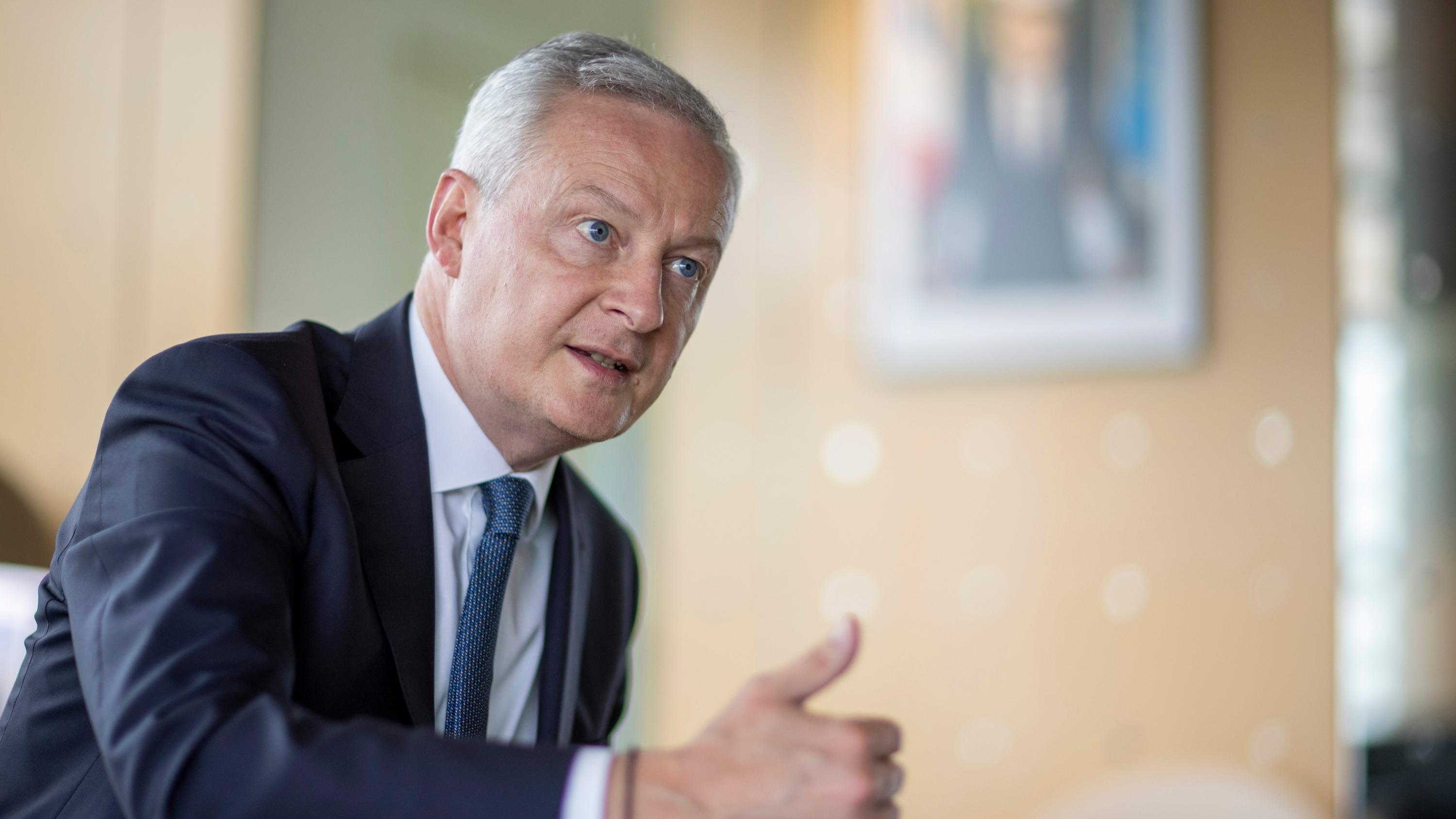 Jours fériés, dimanche, revalorisation... Avant la présidentielle, le débat sur la valeur travail est lancé