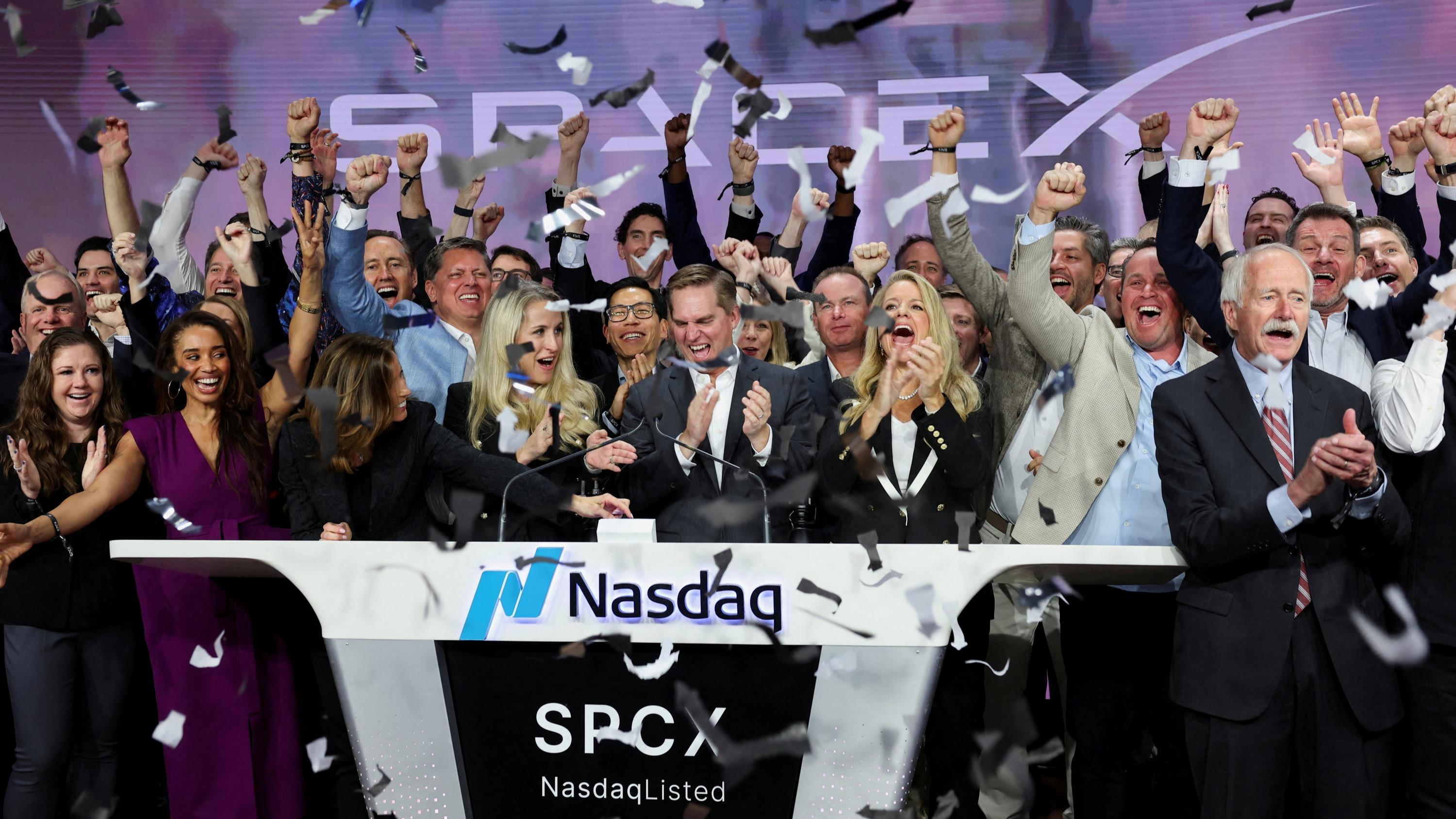 Une action qui bondit de 19%, 2000 milliards de dollars de capitalisation... Les chiffres fous de l’entrée en Bourse de SpaceX