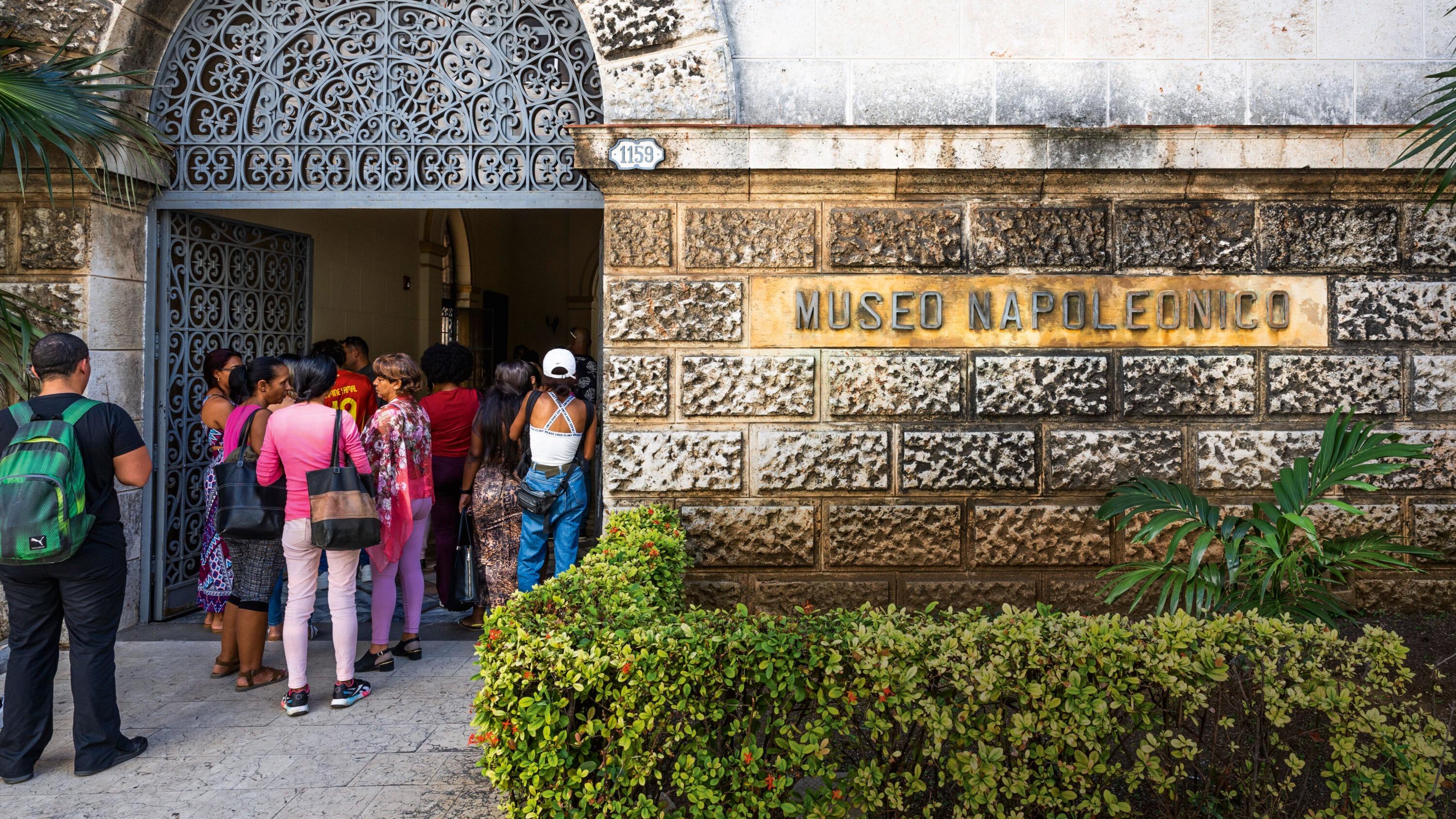 Que font tous ces trésors napoléoniens à Cuba ? Le musée Napoléon, l’un des secrets les plus surprenants de La Havane