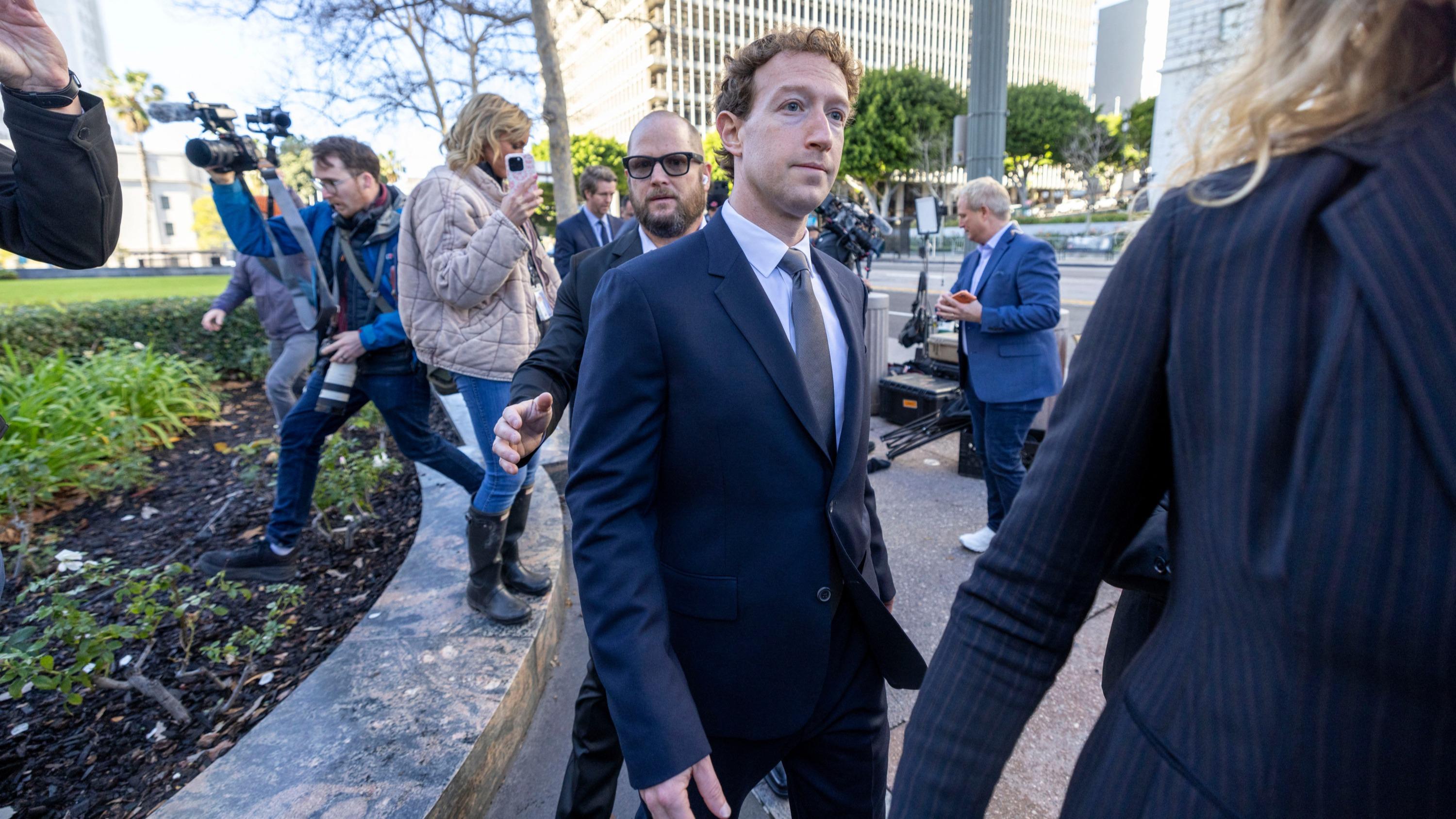 1 400 milliards de dollars d’amende : Meta affronte un nouveau procès à haut risque sur le danger de ses réseaux sociaux pour les mineurs