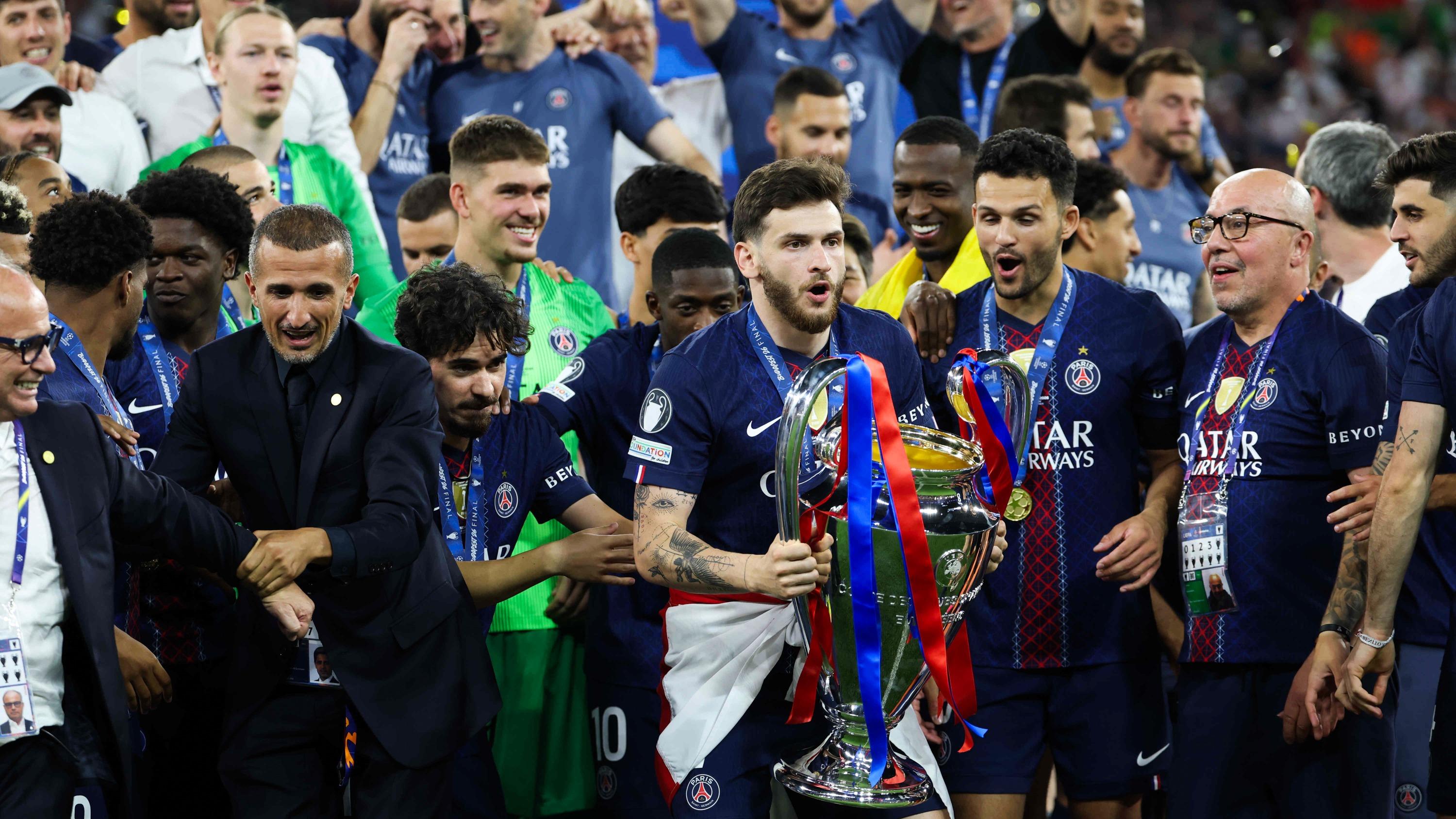 Ligue des champions : le PSG hérite du Barça et de Manchester City pour défendre son titre, du (très) lourd pour Lens et Lille