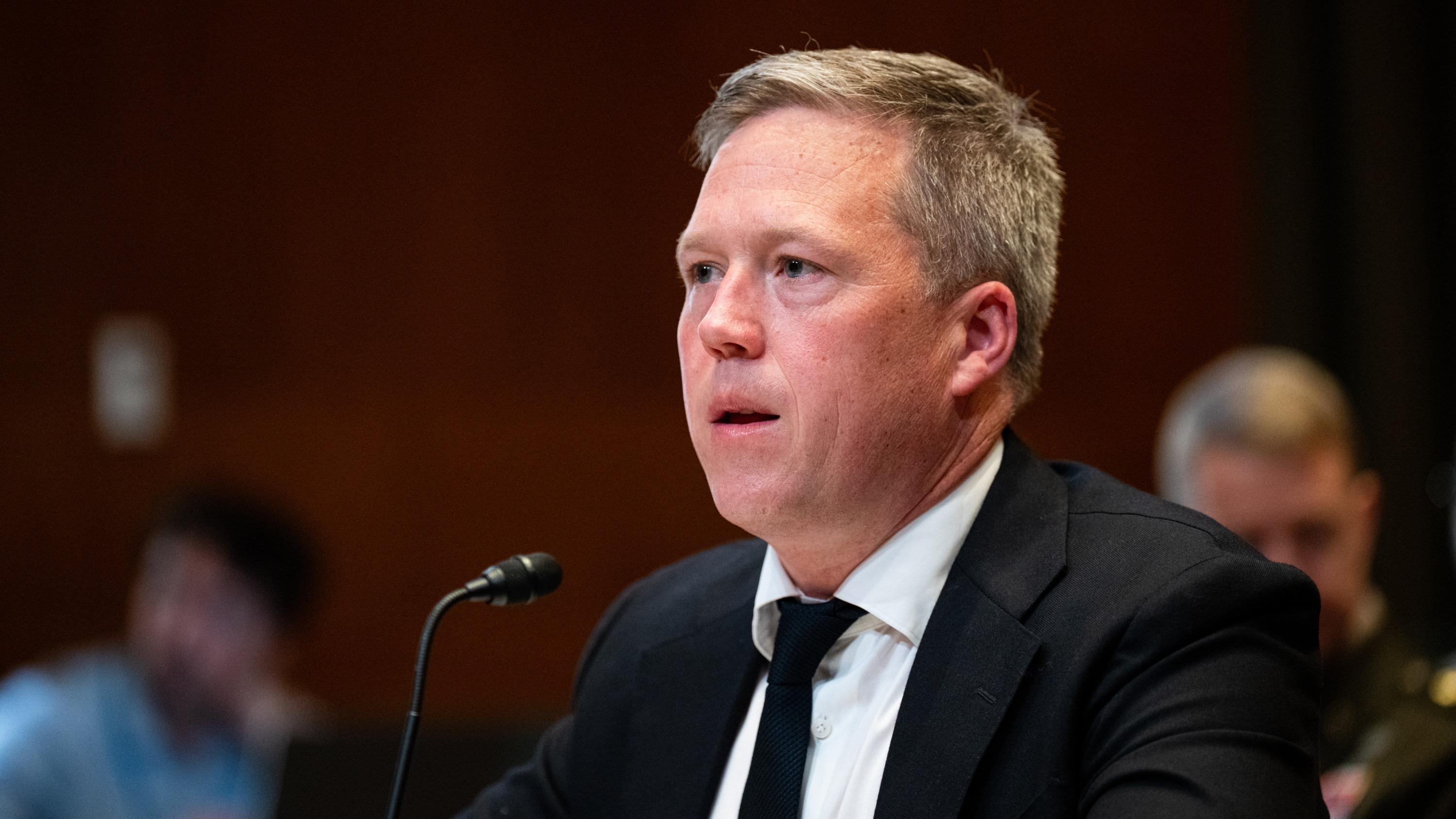 Aux États-Unis, la démission du secrétaire à l’Armée Dan Driscoll, symptôme des tensions à la tête du Pentagone