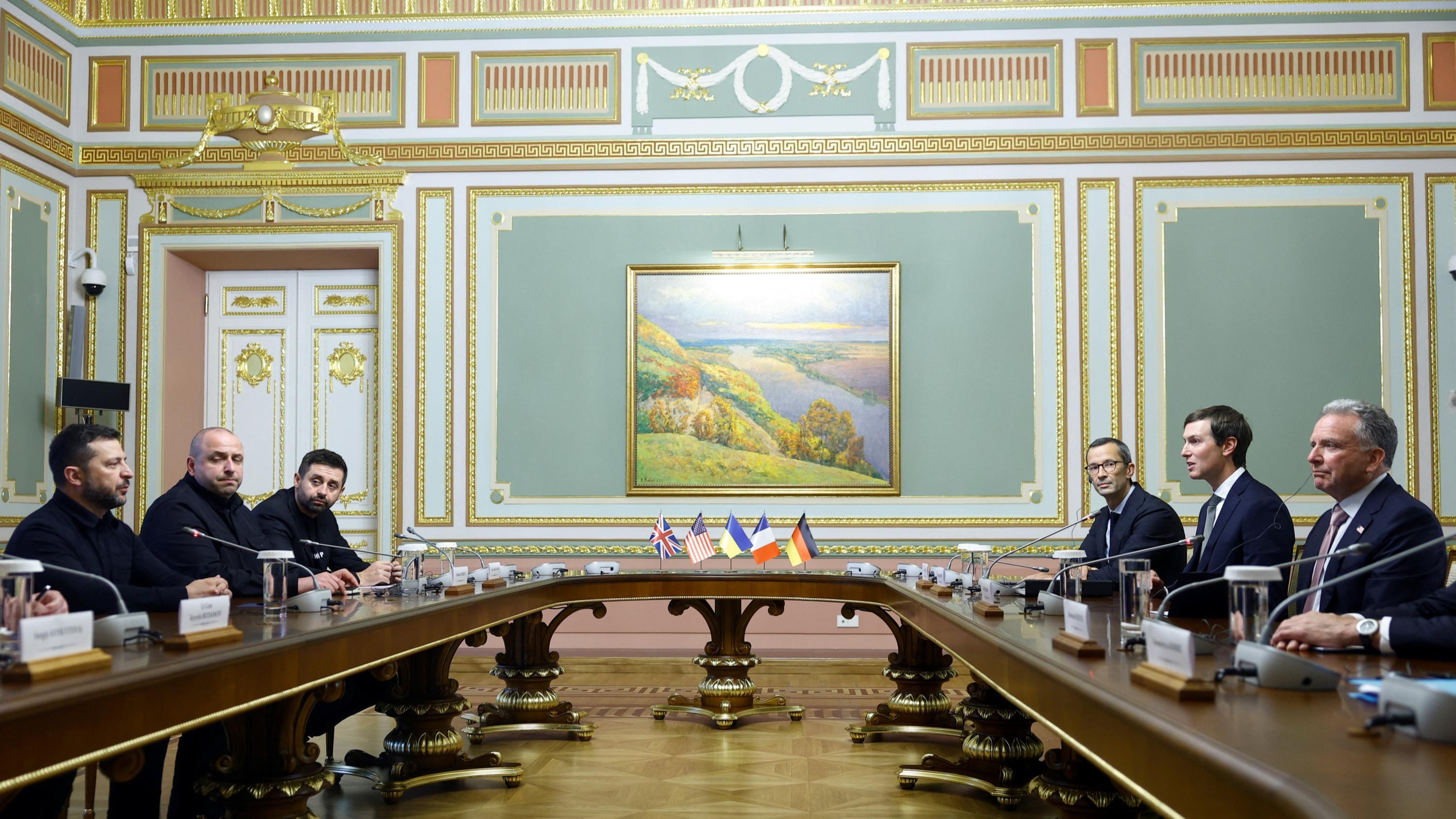 EN DIRECT - Guerre en Ukraine : les pourparlers à Kiev ont été «significatifs» et se poursuivront «aussi longtemps qu’il le faudra», annonce Steve Witkoff