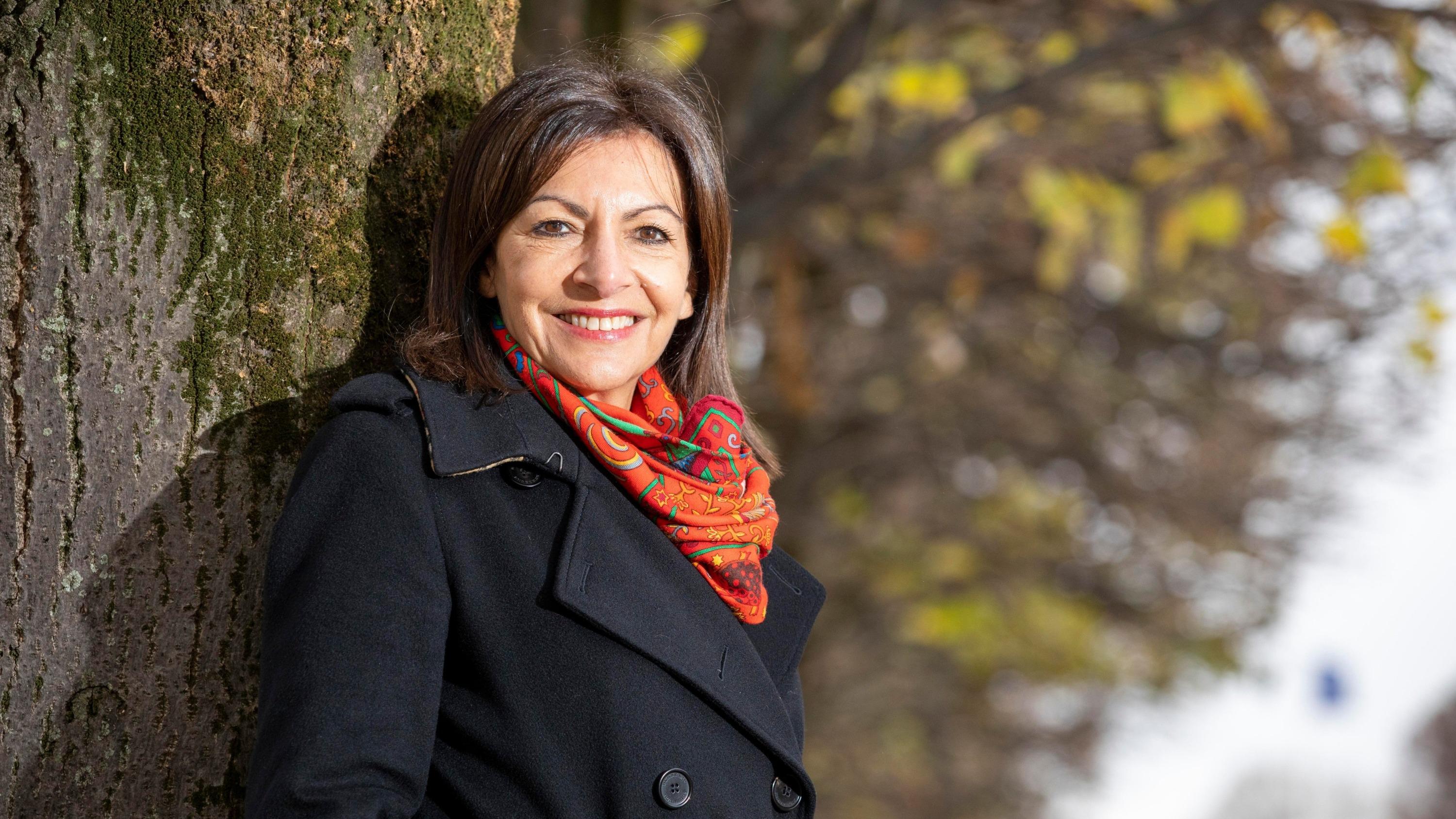 « Vous ne pouvez pas imaginer comme elle est soulagée » : la nouvelle vie d’Anne Hidalgo, loin de la politique