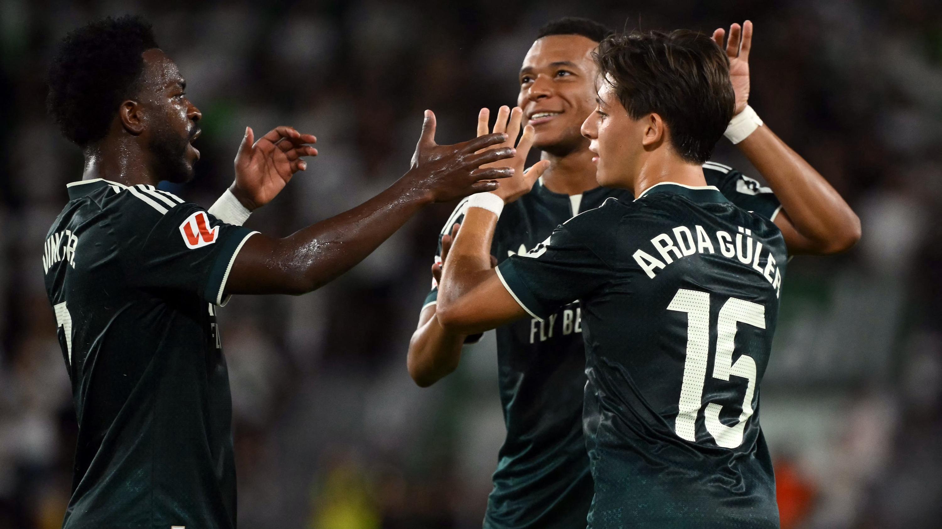 EN DIRECT - Elche-Real Madrid : scénario renversant, Mbappé et les Madrilènes sauvent les meubles dans le temps additionnel