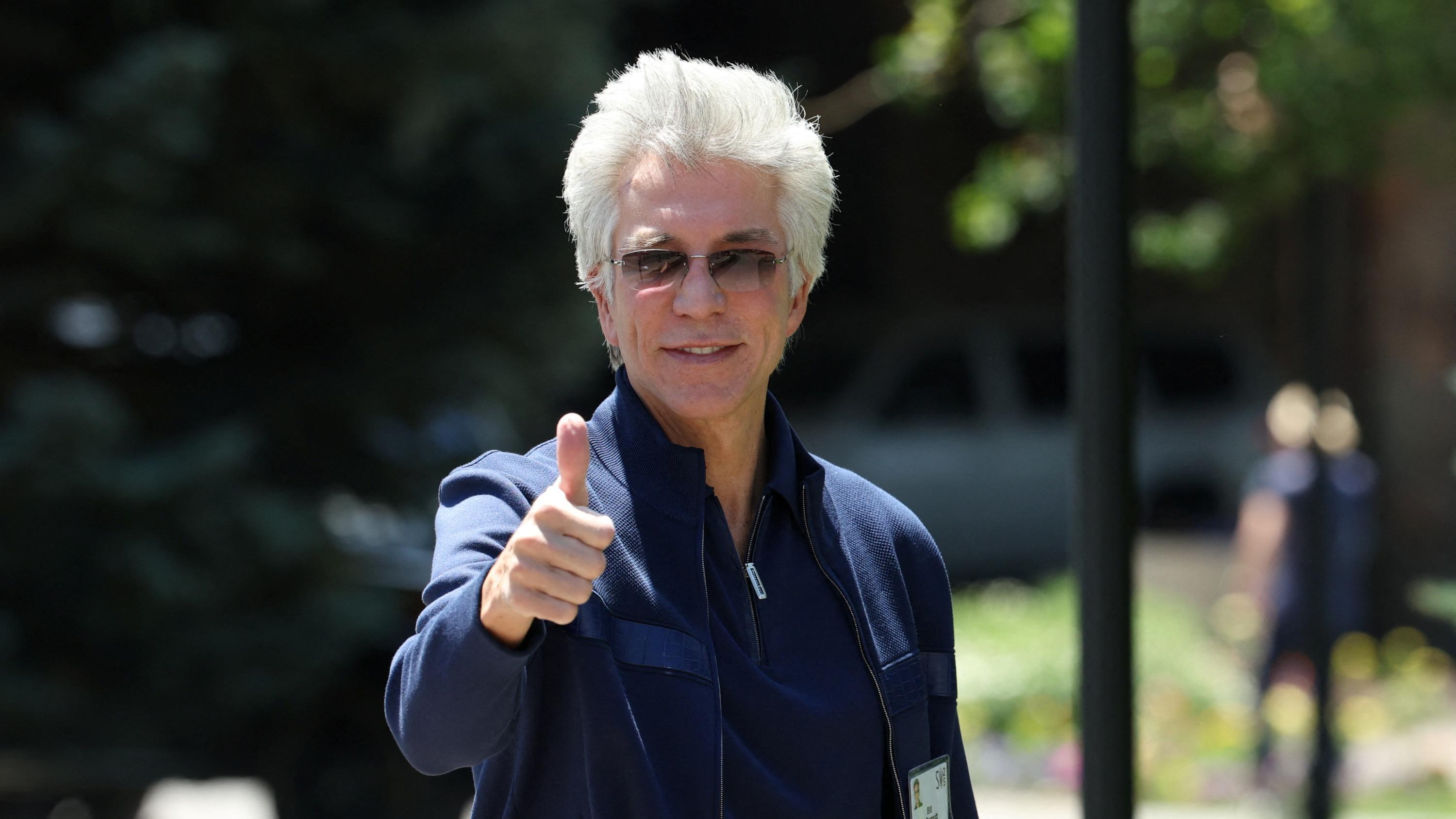 ServiceNow CEO Bill McDermott: “Within 18 Months, AI Will Allow Companies to Start Creating Jobs Again”