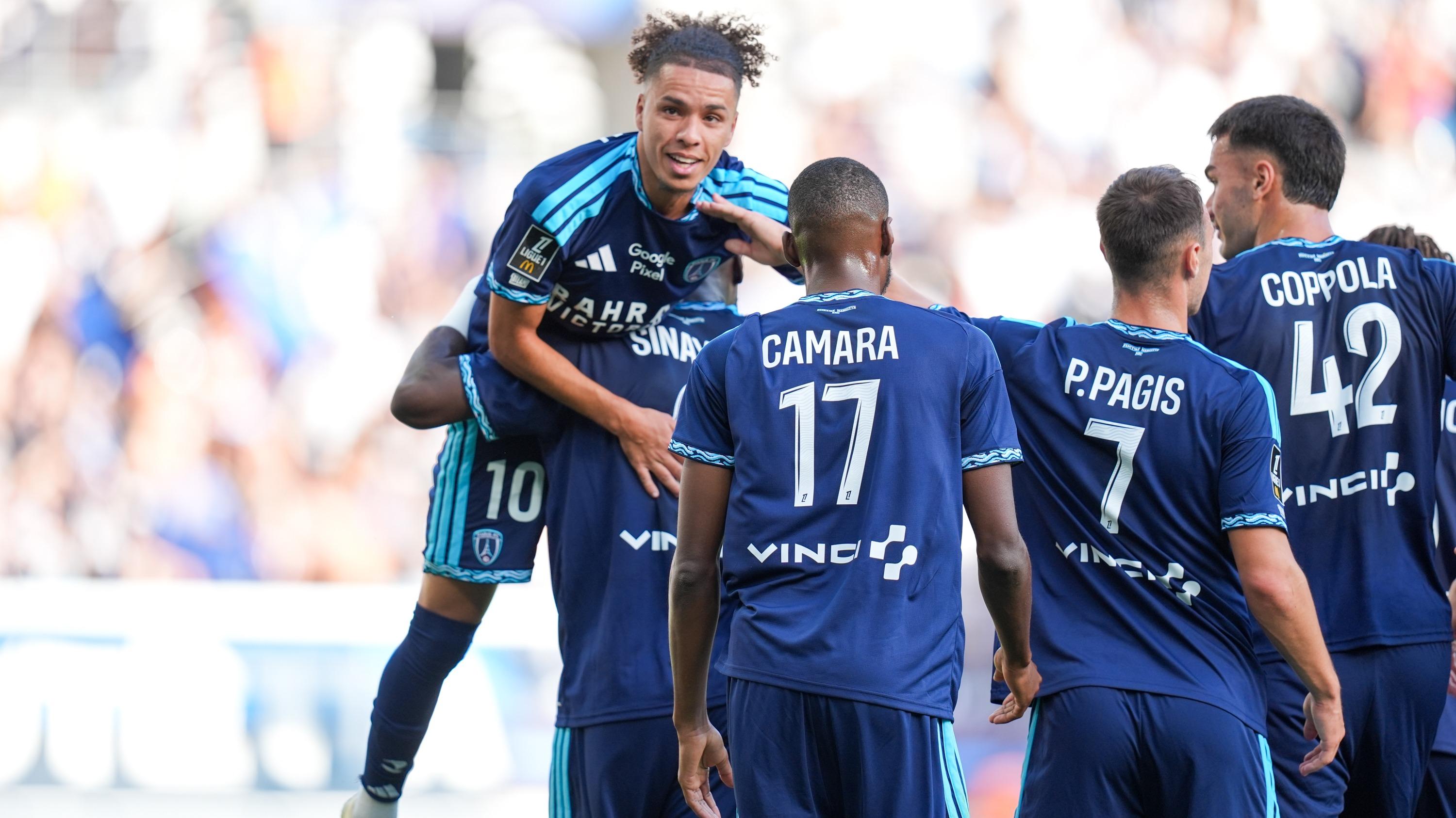 EN DIRECT - Paris FC-Strasbourg : les Parisiens mènent grâce au génie de Kebbal