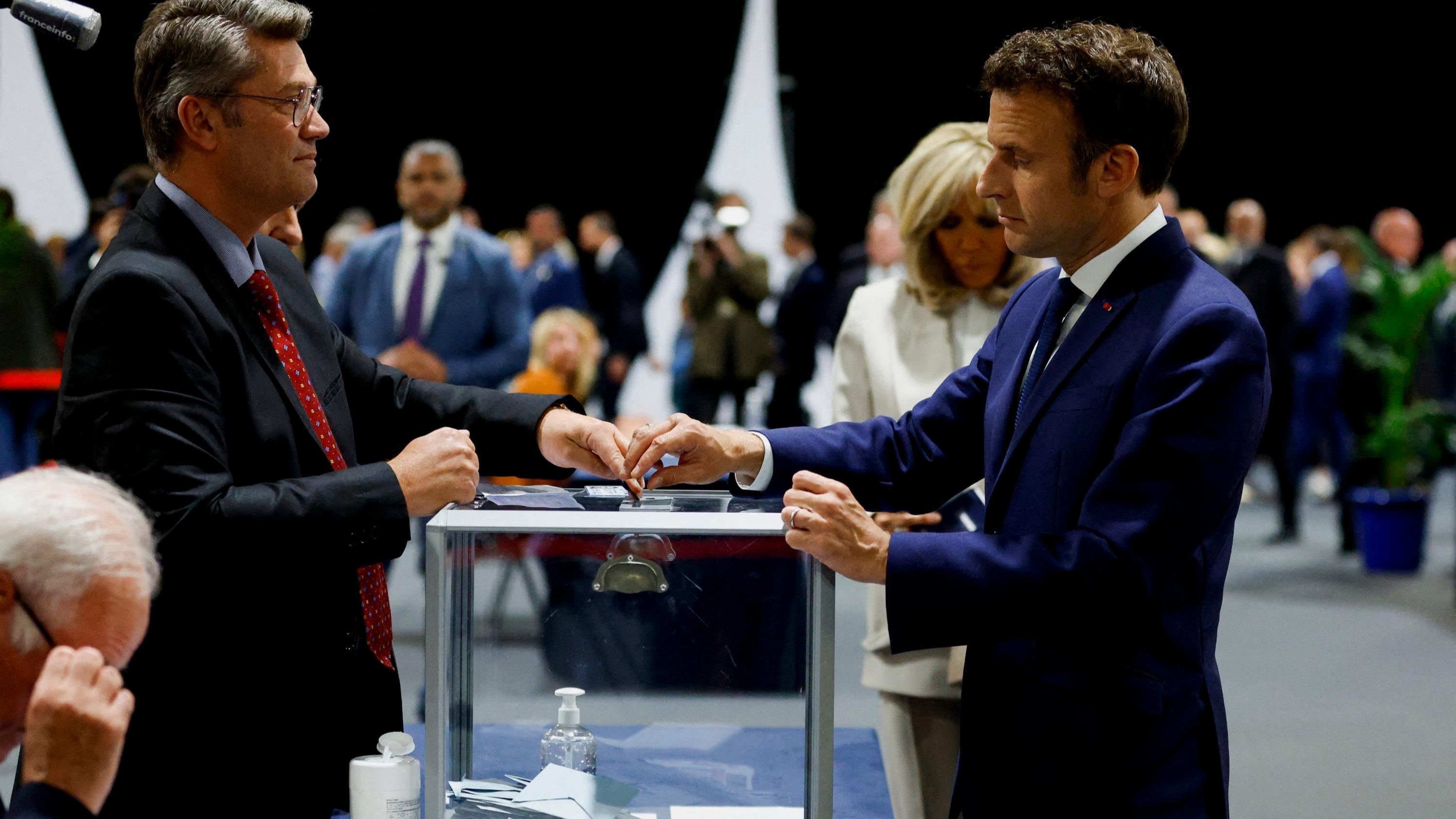 Présidentielle 2027 : les dates du scrutin de nouveau critiquées, avec la crainte de débordements le 1er Mai, veille du second tour