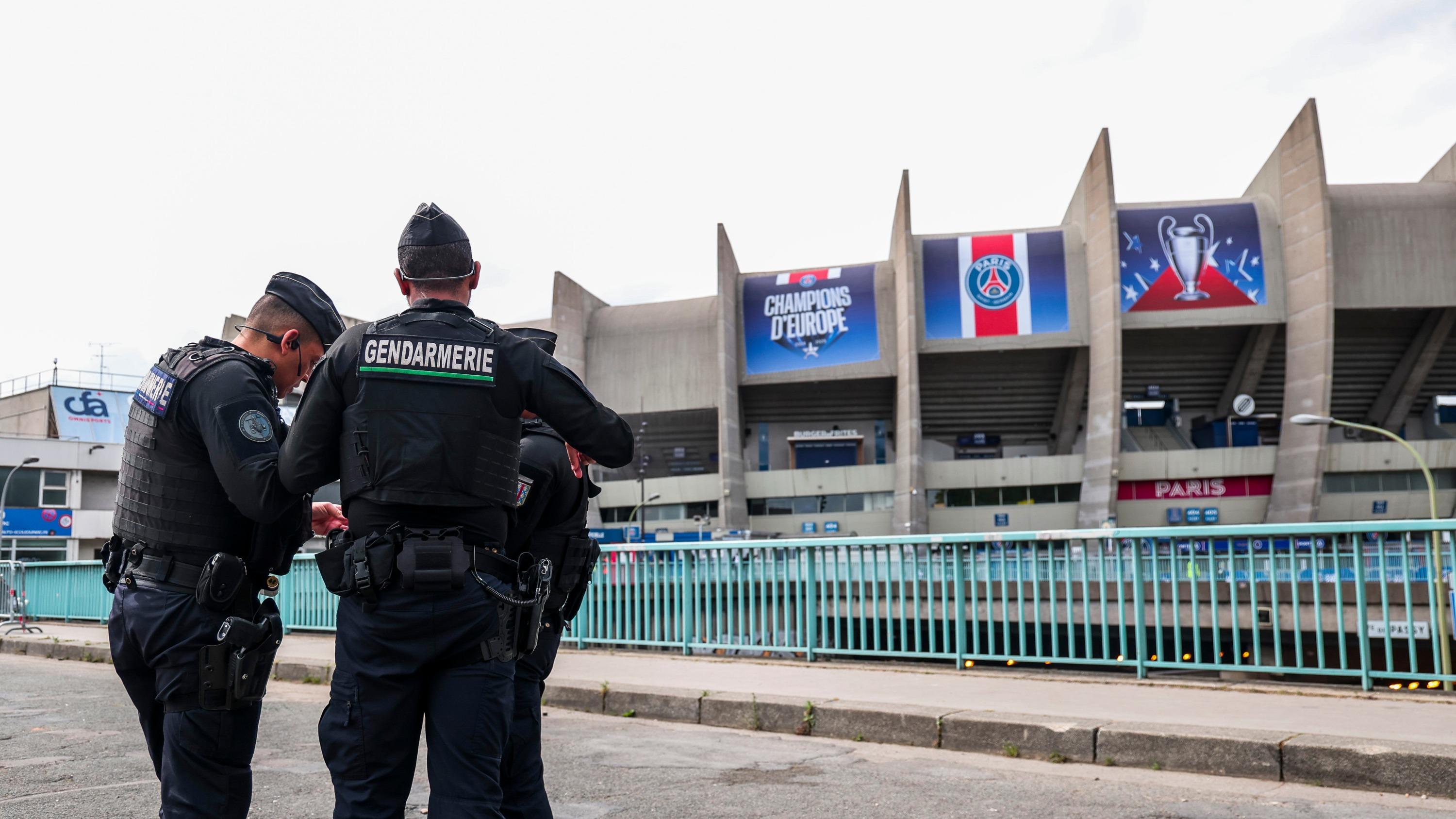 Violences du 17 octobre : comment le PSG a préparé le choc face au Barça sur le terrain de la sécurité