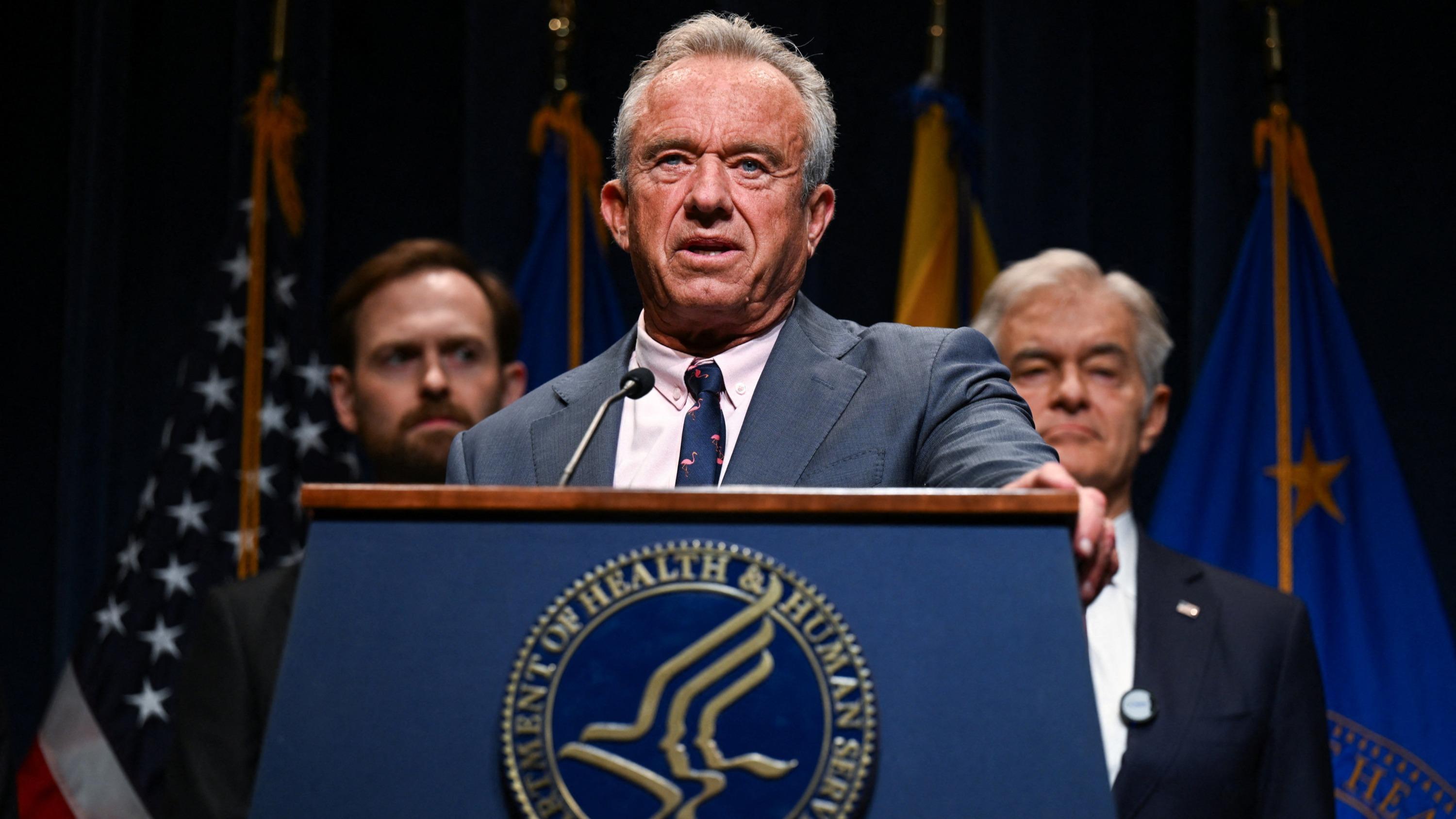 « En un mot, c’est un désastre » : aux États-Unis, l’effrayante évolution du ministère de la Santé sous Robert F. Kennedy