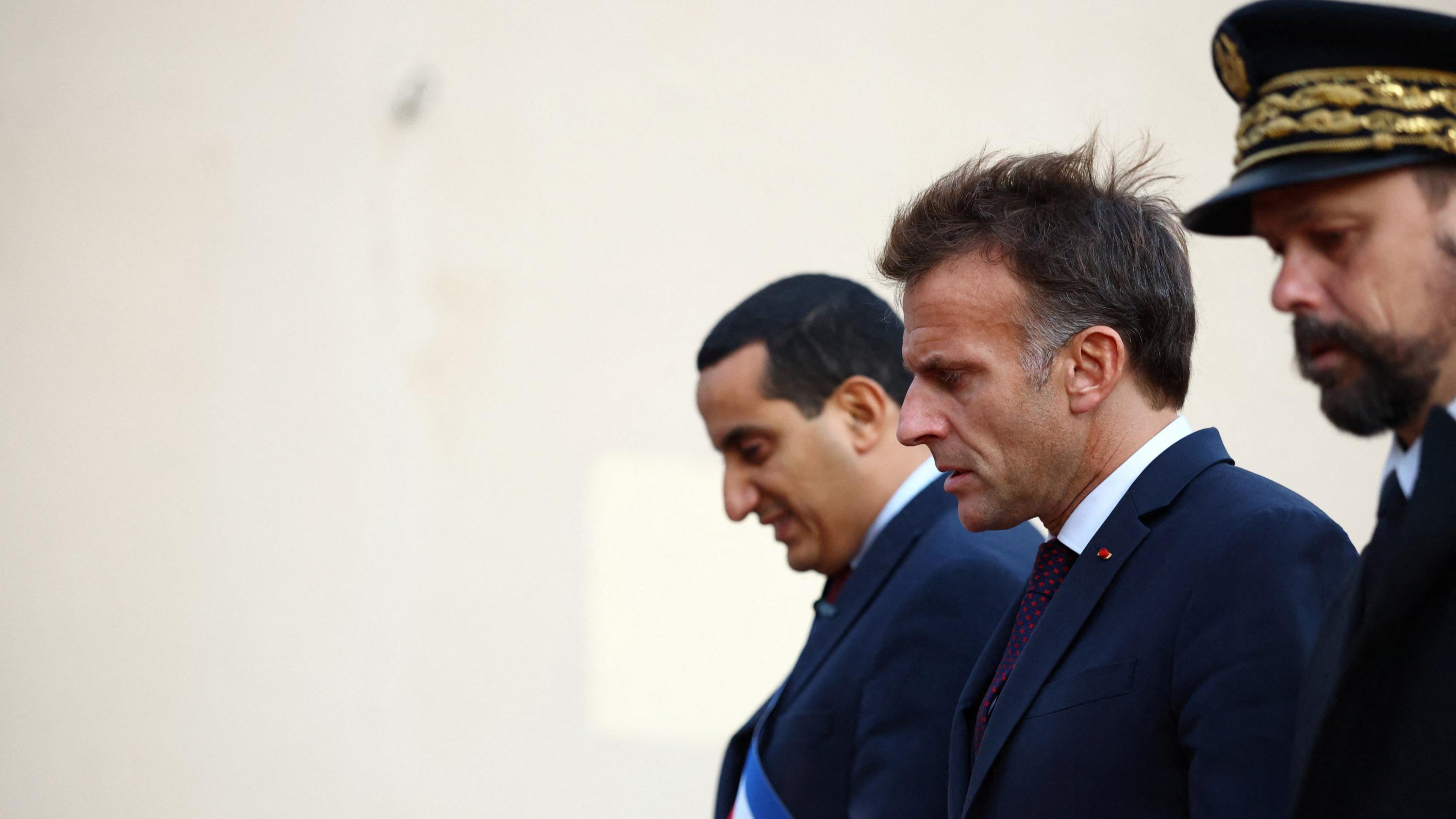 Trappes : l’Élysée dénonce un «attentat terroriste raciste», la gauche s’inquiète d’un «climat où la haine prospère»