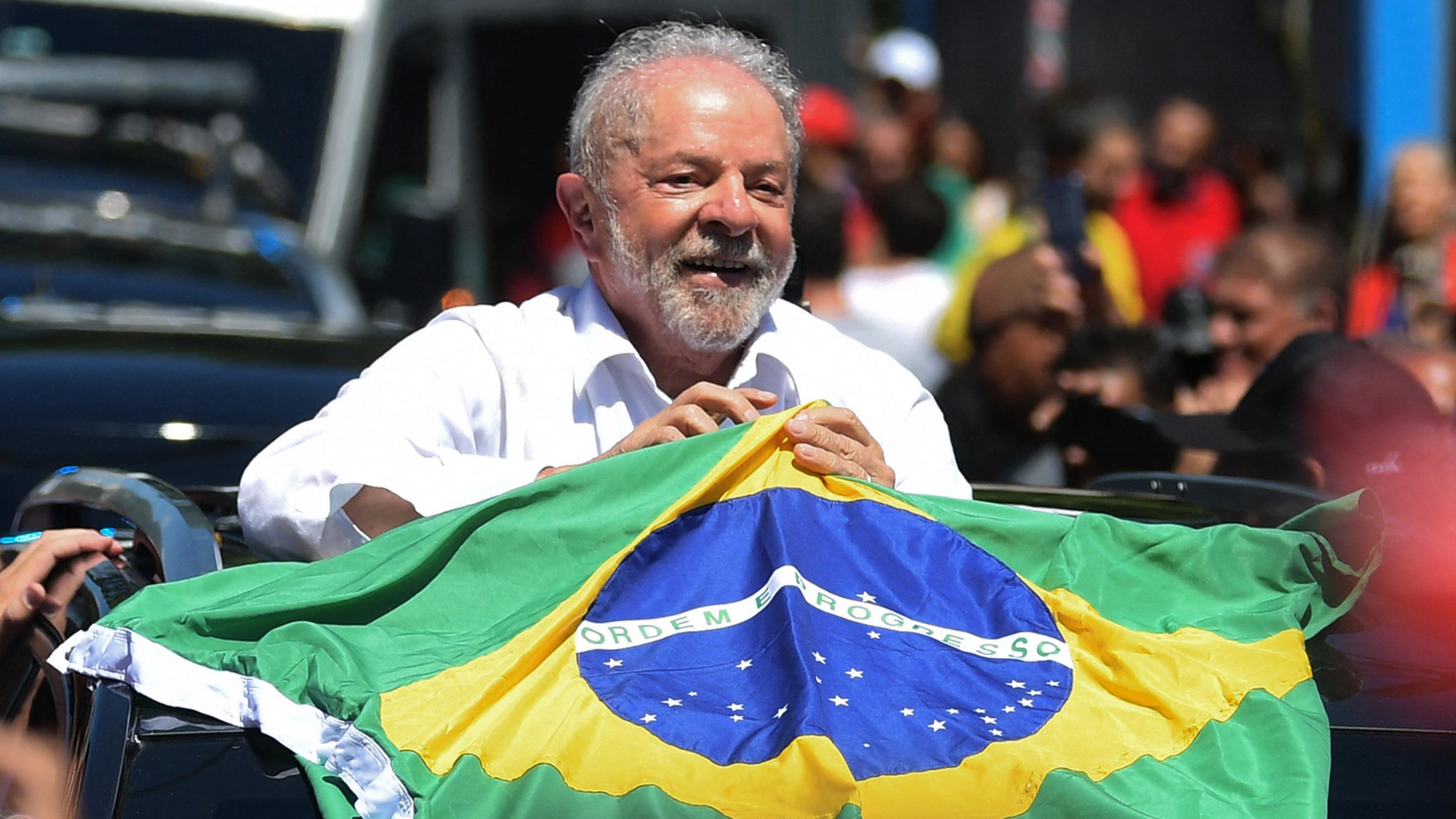 Lula, la vie hors du commun de l'infatigable champion de la gauche brésilienne サムネイル