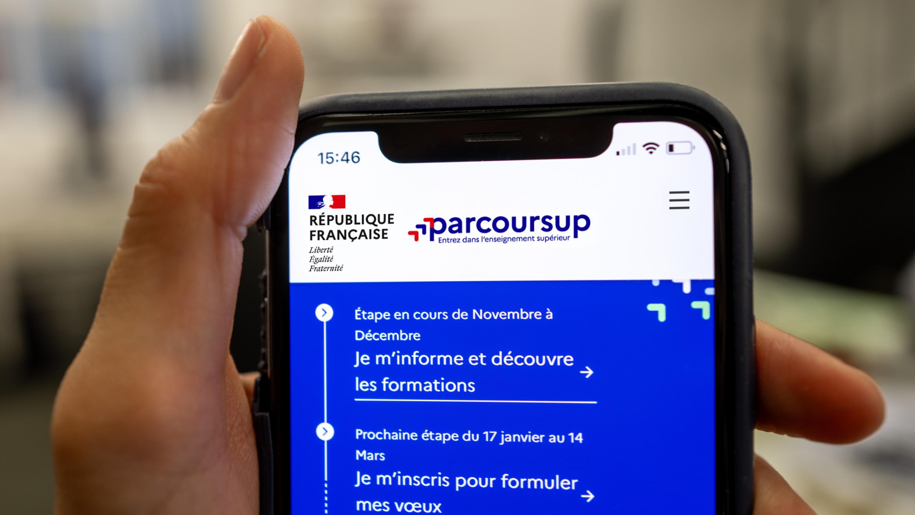 Refonte de Parcoursup, recrutement de profs, rénovation du bâti scolaire… Ce qu’il faut retenir des annonces du gouvernement en réponse aux lycéens 缩略图