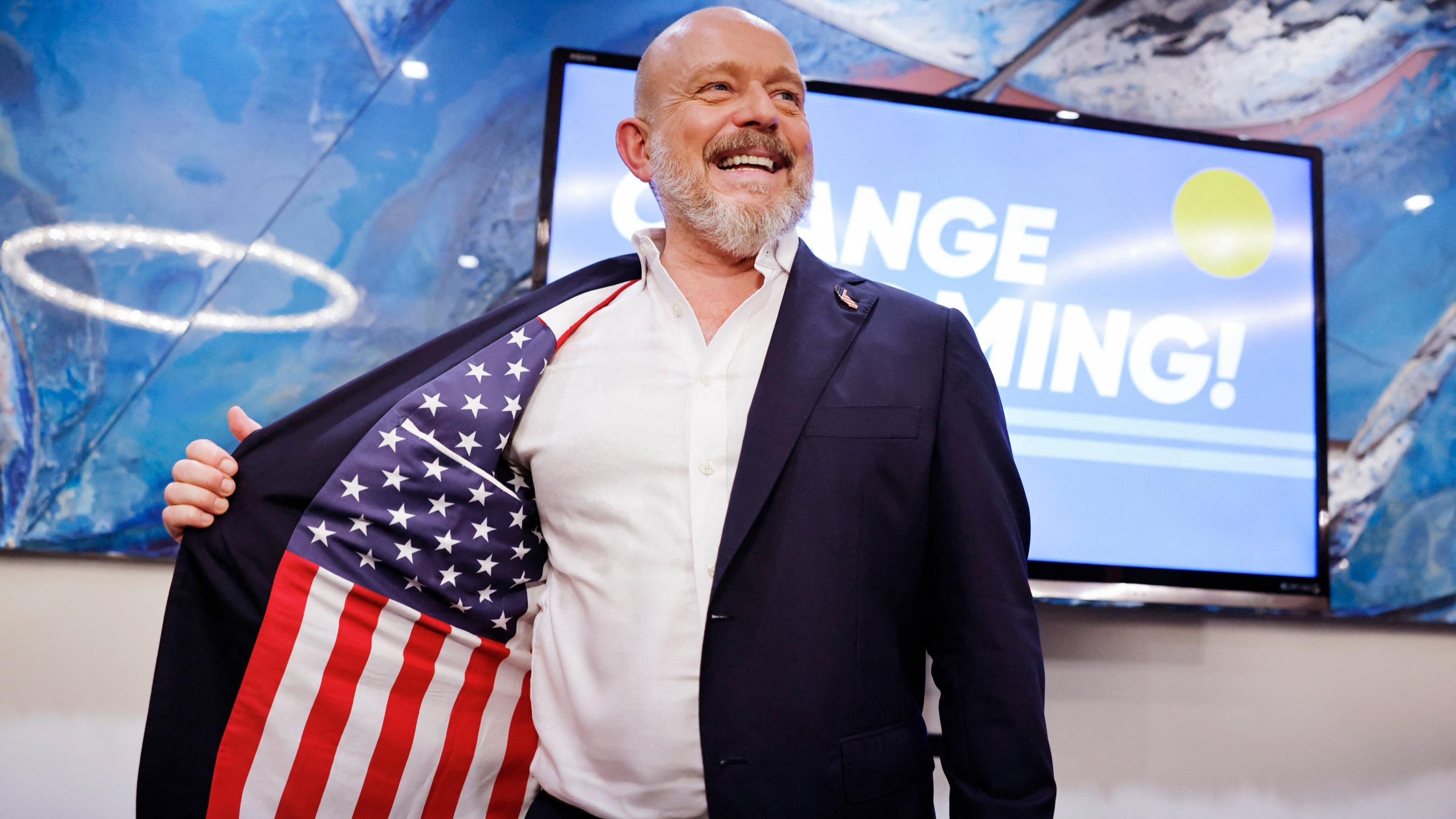 Midterms aux États-Unis : Steve Hilton, le « Maga » anglais qui veut conquérir la Californie démocrate