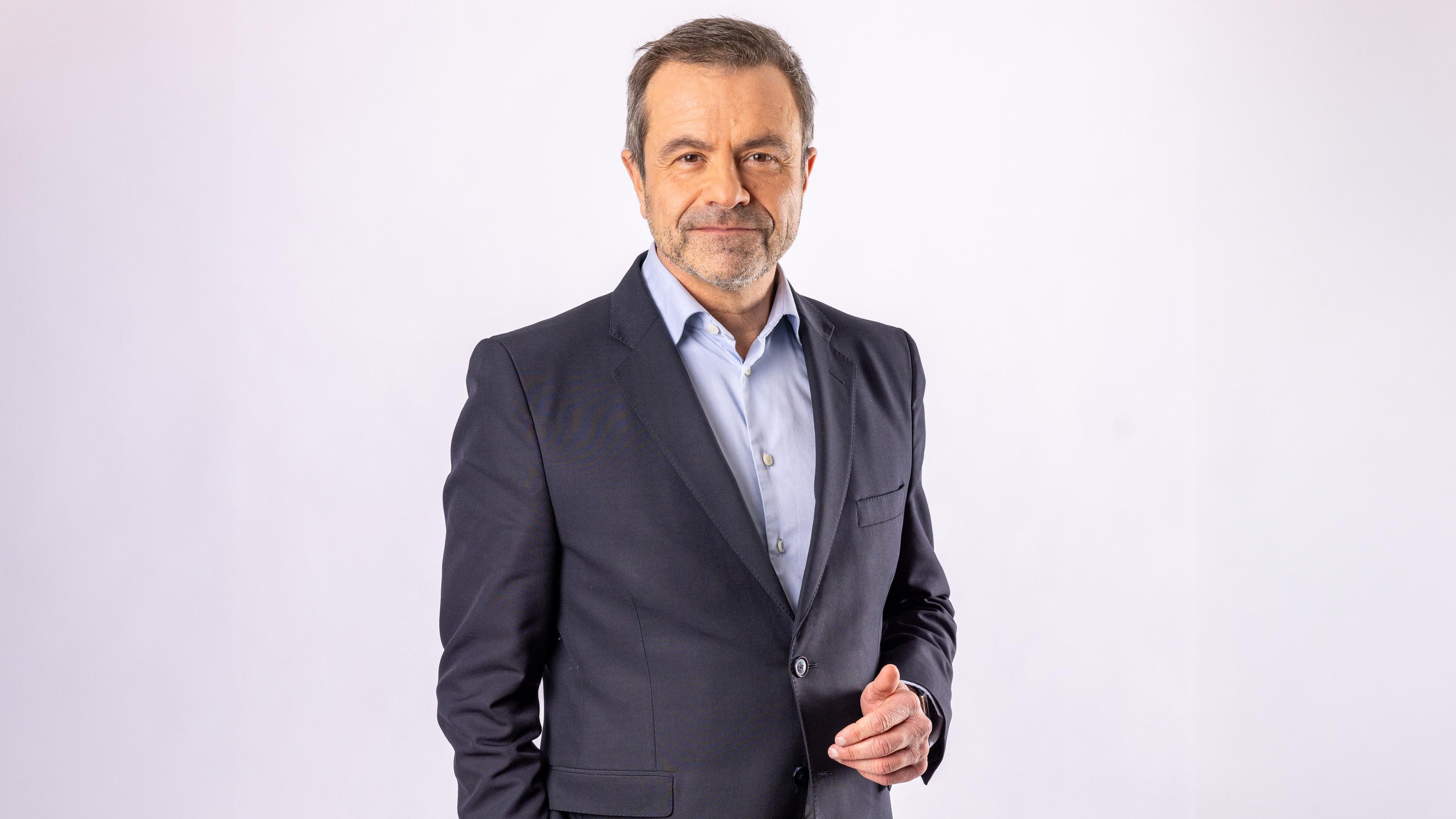 «Il faut être capable de nouer des alliances» : TF1 s’allie avec l’influenceur Gaspard G pour des podcasts vidéo