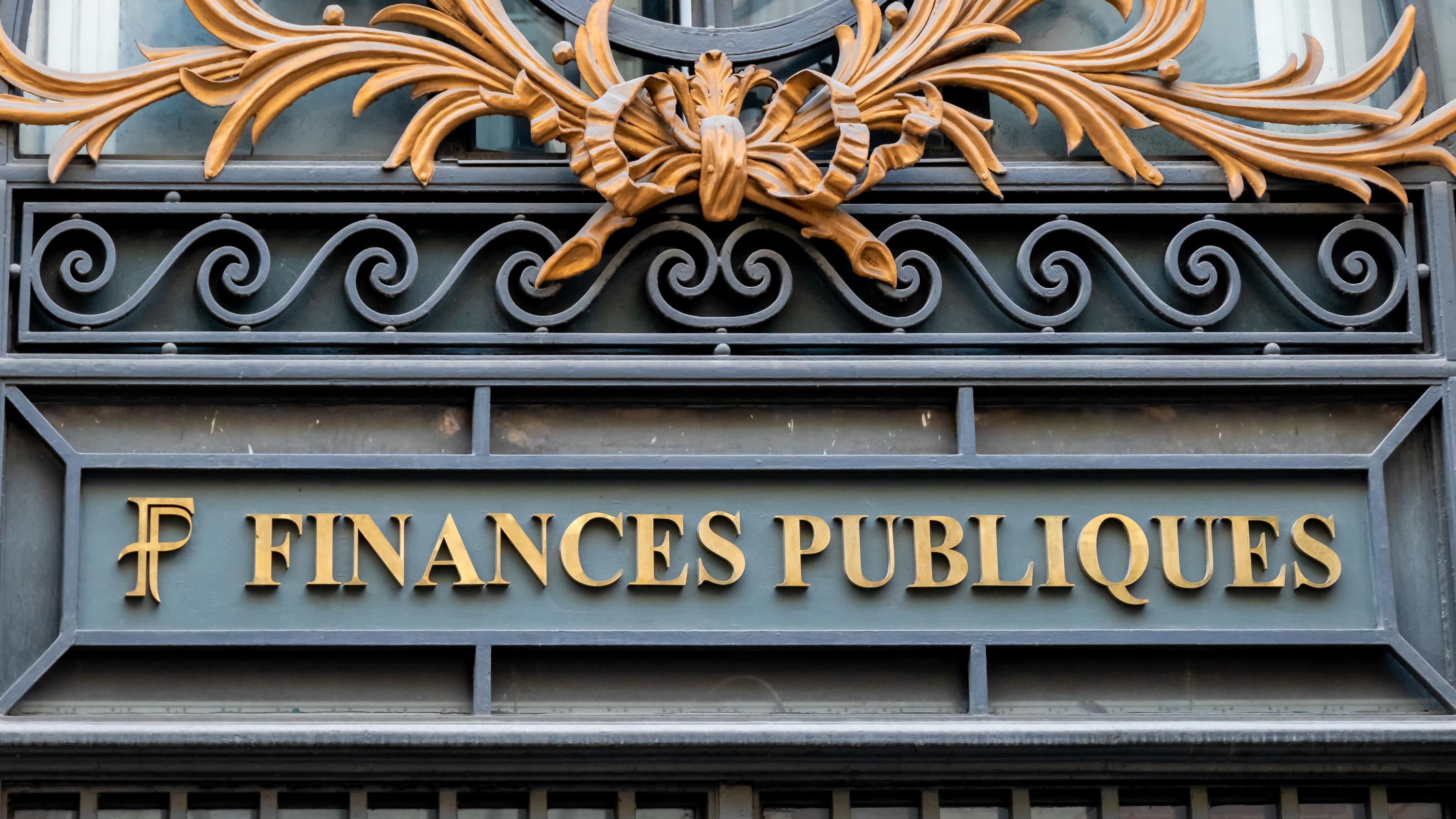 Over 13,000 Wealthy French Individuals Report No or Negative Income Tax, Official Data Shows