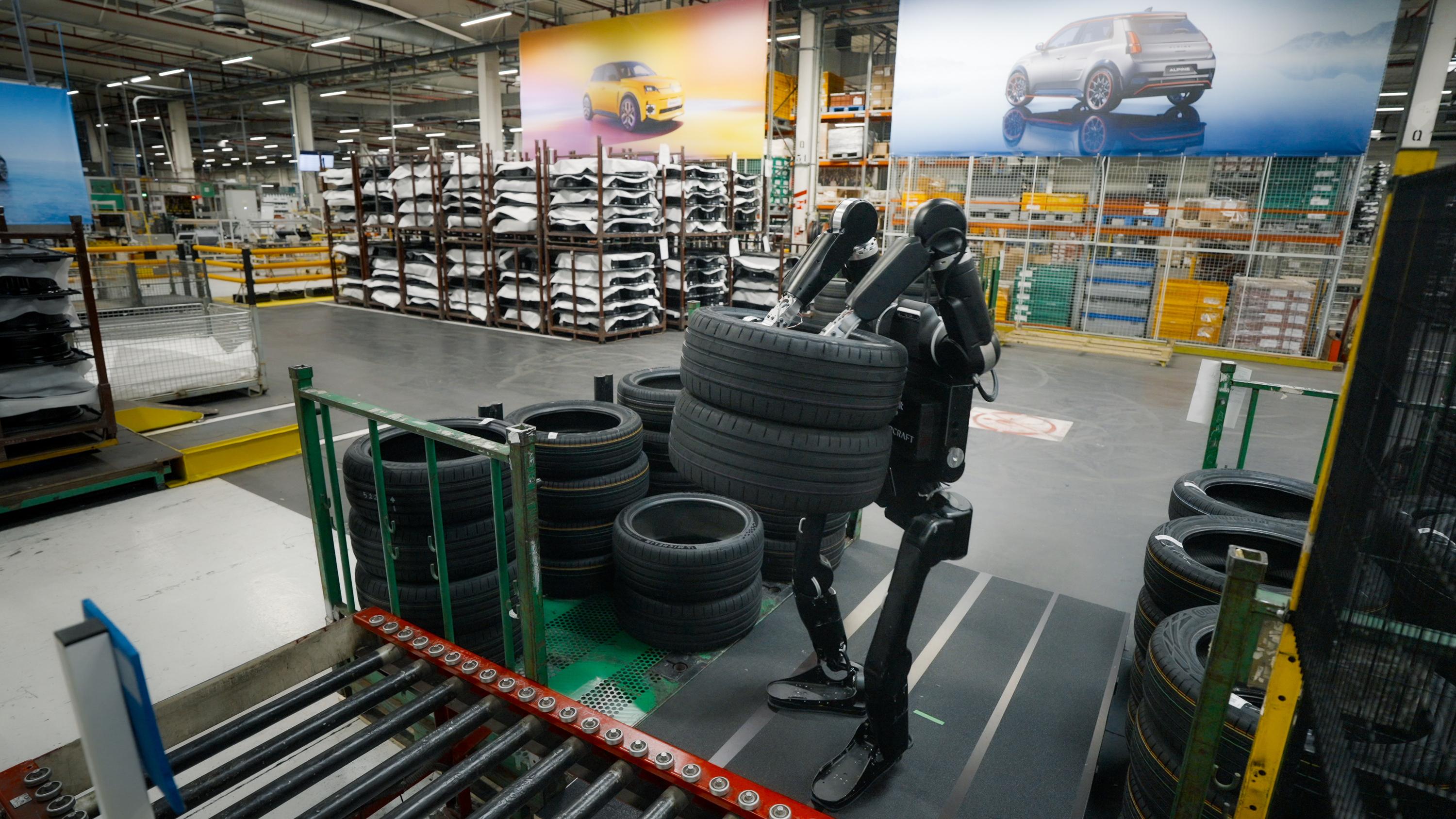 À l’usine Renault de Douai, la start-up française Wandercraft montre que l’Europe est bien dans la course aux robots humanoïdes