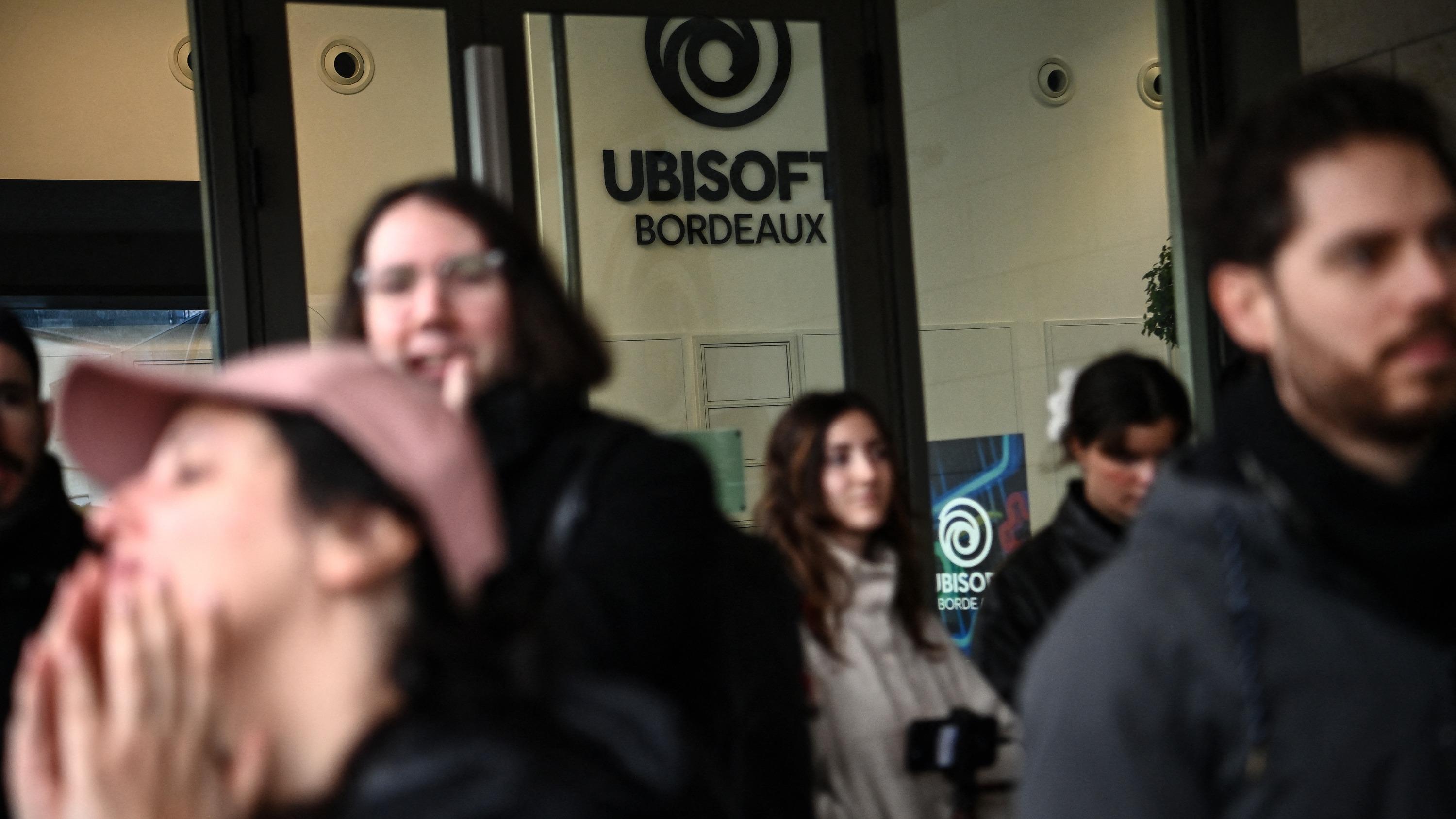 « Révolution » ou « dépossession » ? Dans les studios français de jeu vidéo, le déploiement de l’IA fait grincer des dents