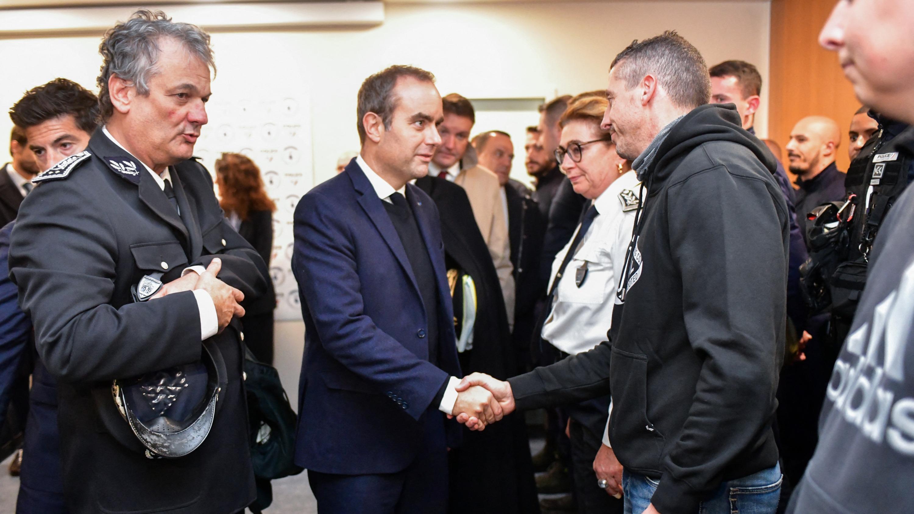 « Relever la tête, ne pas se diviser » : Sébastien Lecornu au chevet de Limoges