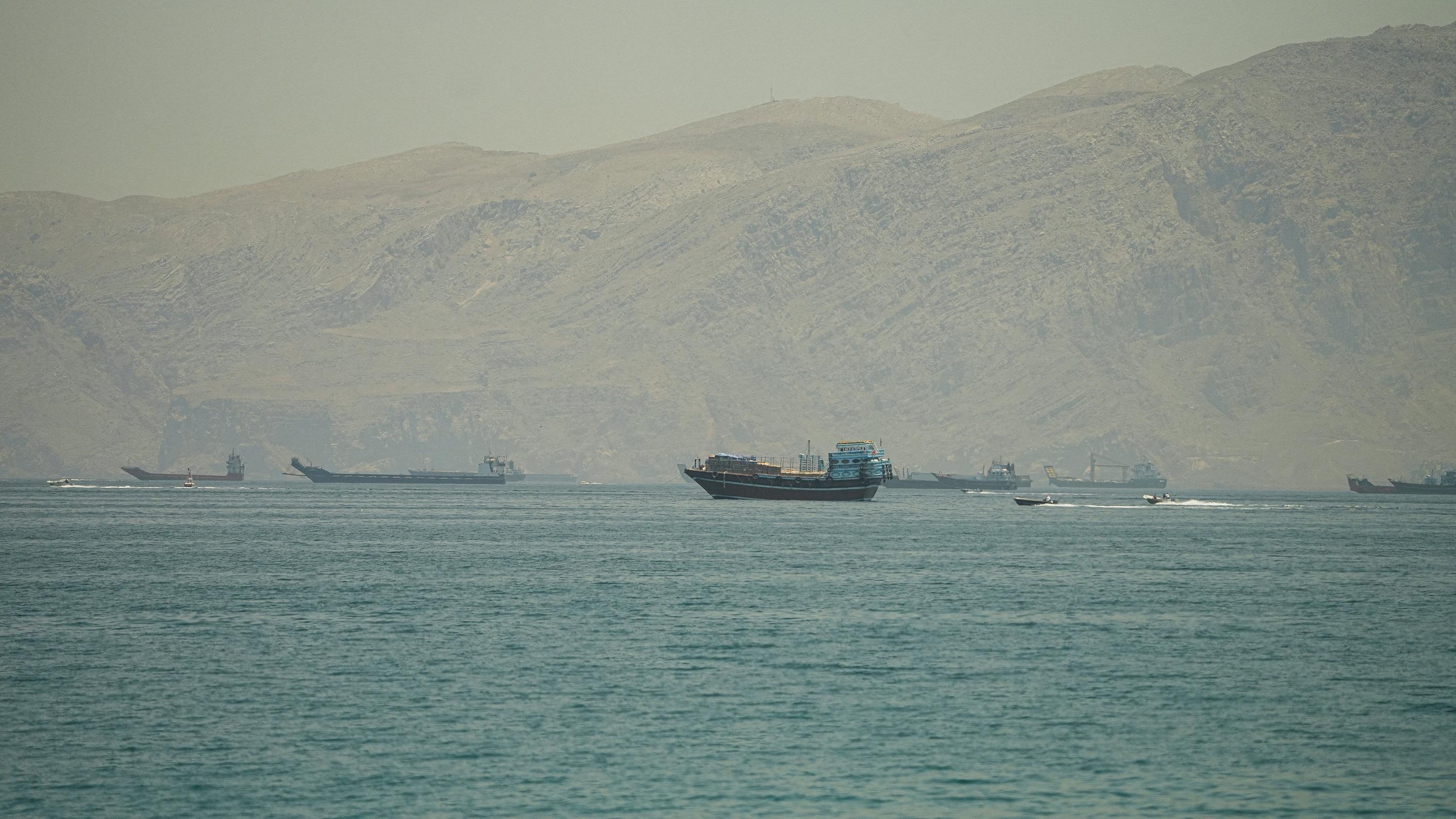 Guerre au Moyen-Orient : un pétrolier touché par une explosion au large d’Oman