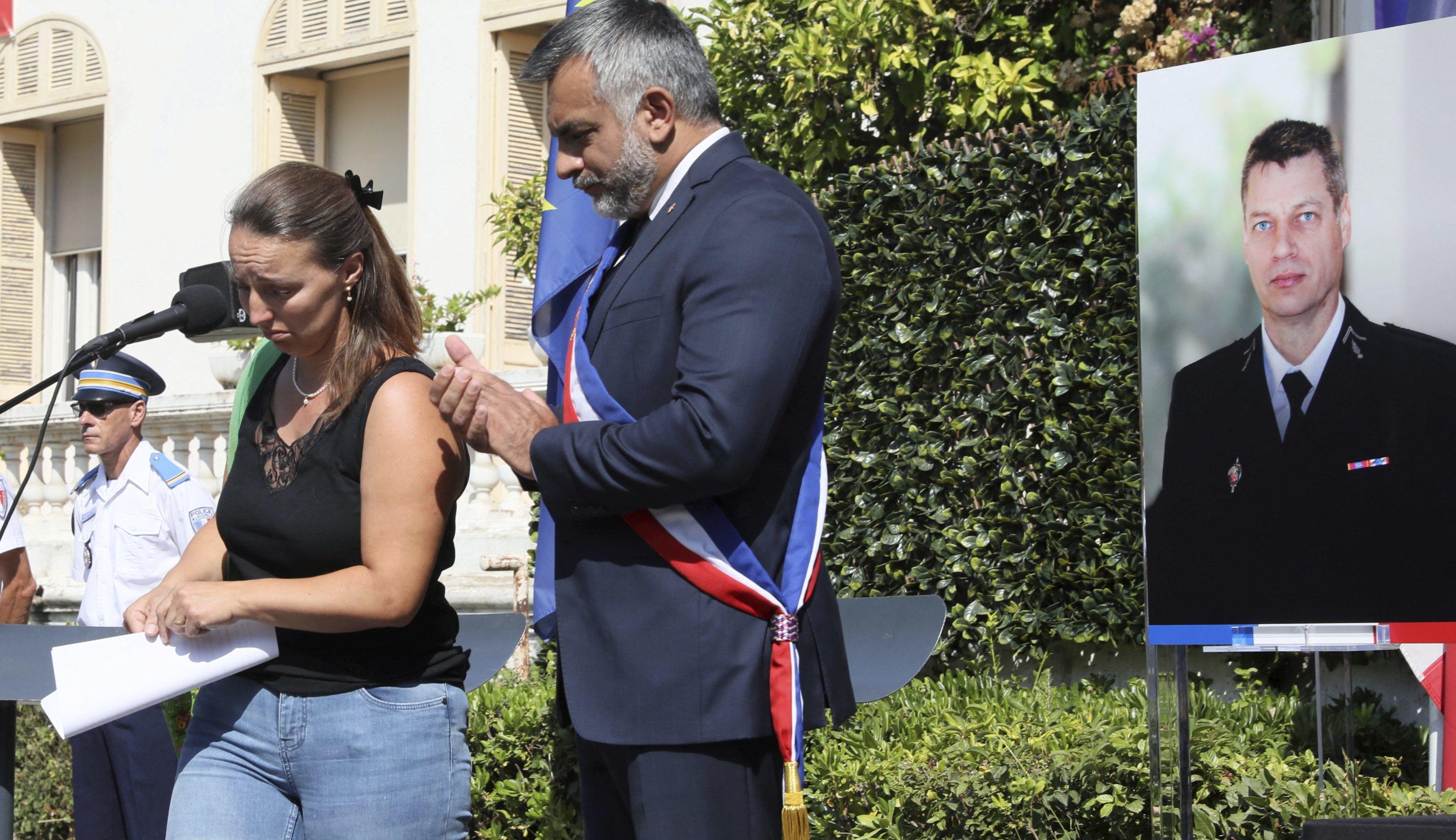 «La France a tué mon mari»&amp;nbsp;: derrière la colère de la veuve du gendarme tué à Mougins, un appel au sursaut