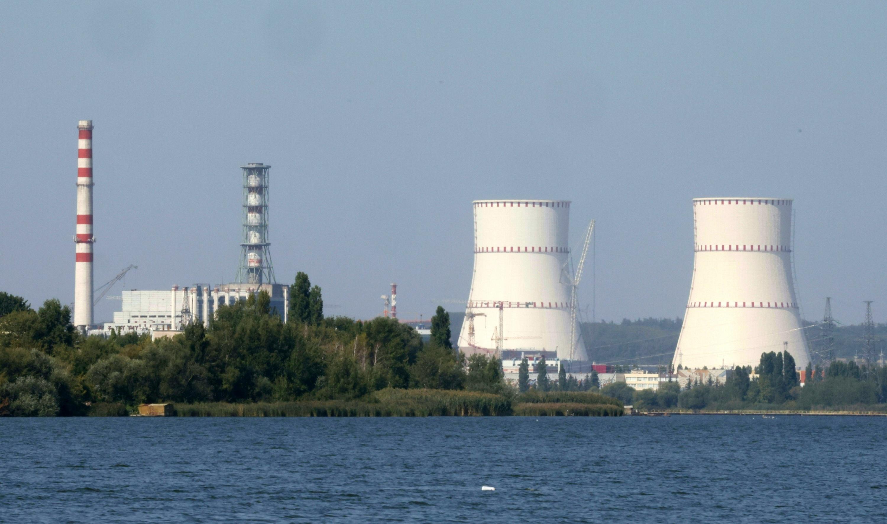 Guerre en Ukraine : un drone frappe une tour de refroidissement de la centrale nucléaire russe de Koursk