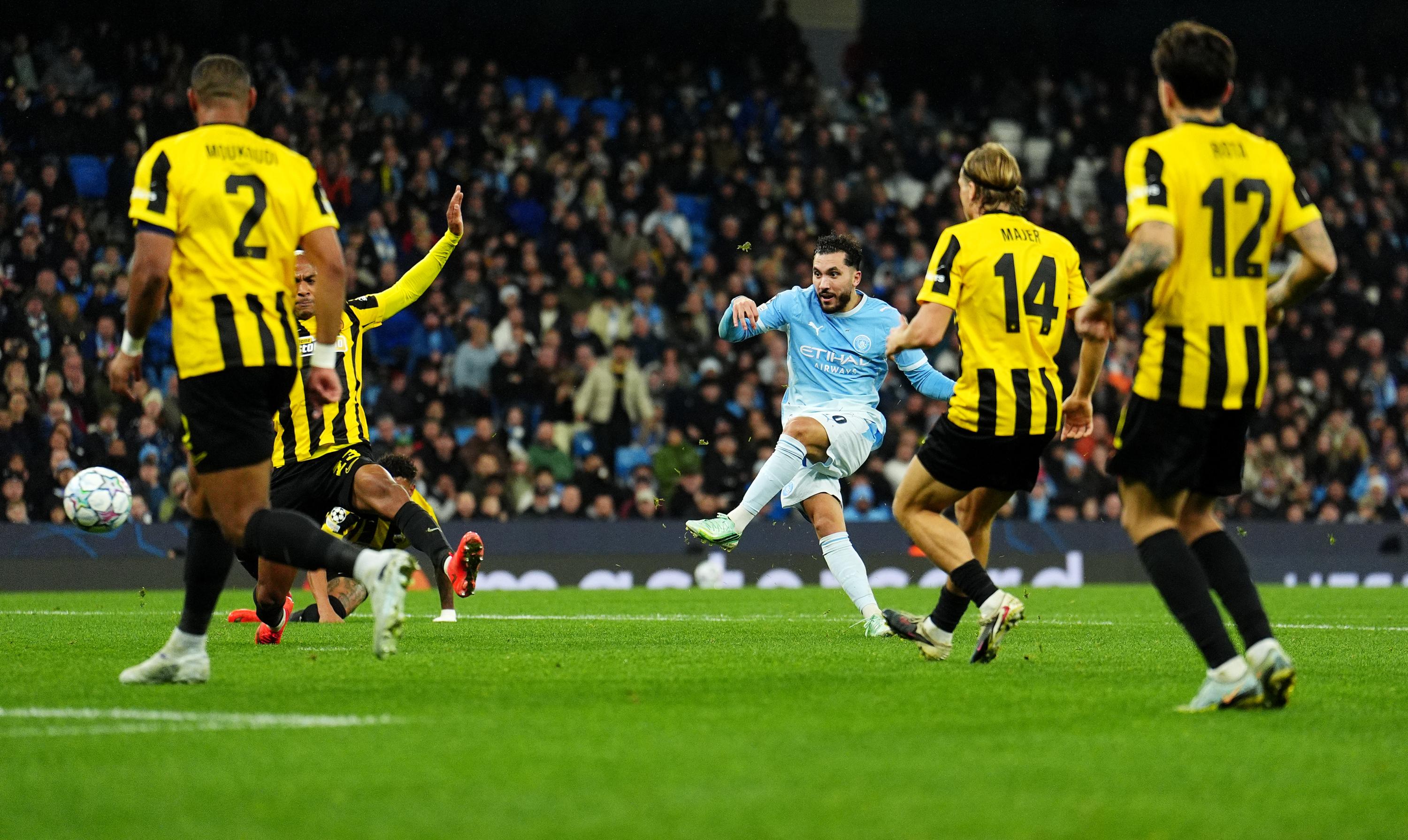 EN DIRECT - Multiplex Ligue des champions : Liverpool renverse la vapeur face à Villarreal, Rayan Cherki en mode magicien à l’Etihad avec City
