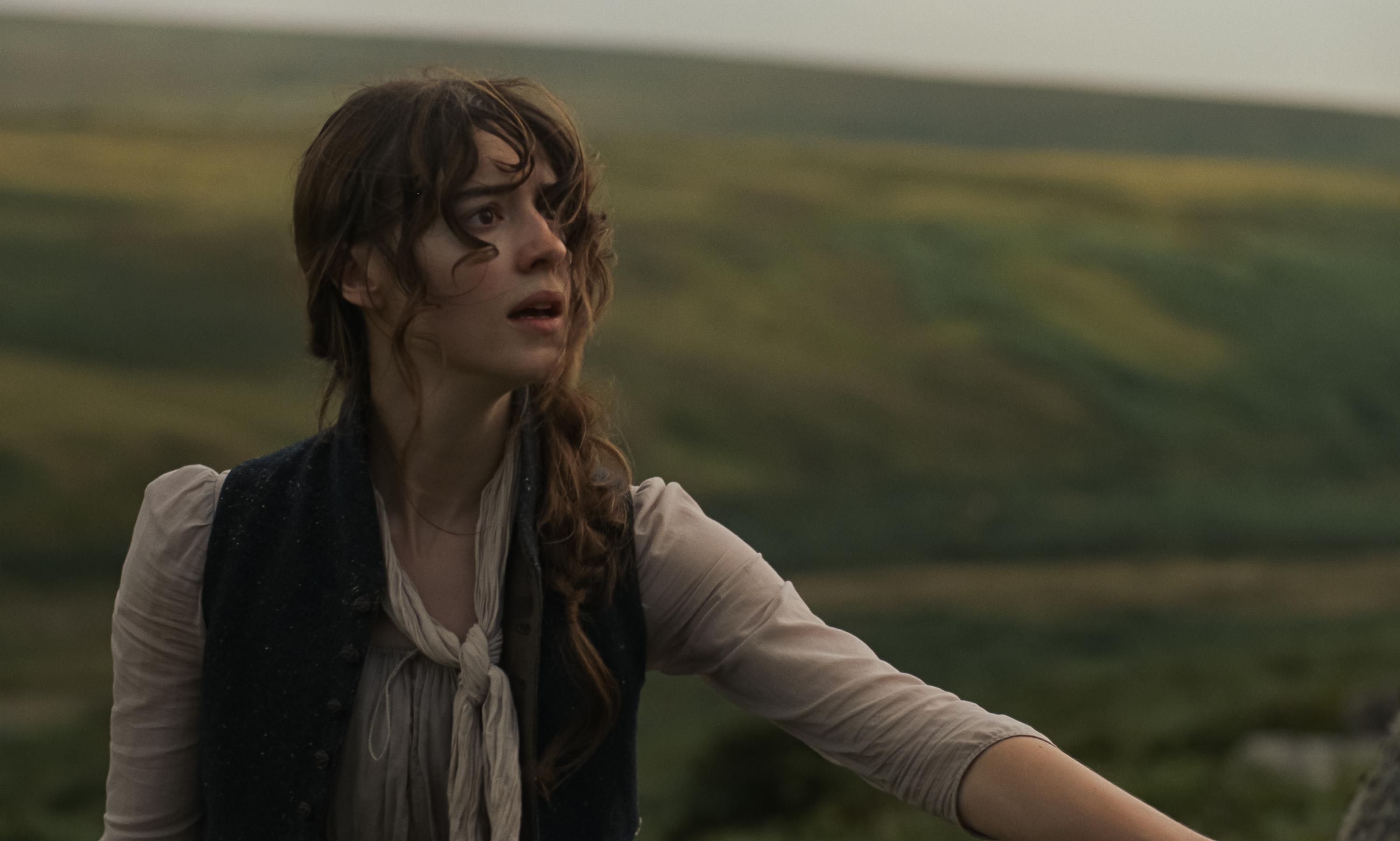 « Ses textes finissent par être dilués pour répondre aux critères de la romance hollywoodienne » : Jane Austen, cette grande romancière que l’on essore sans fin