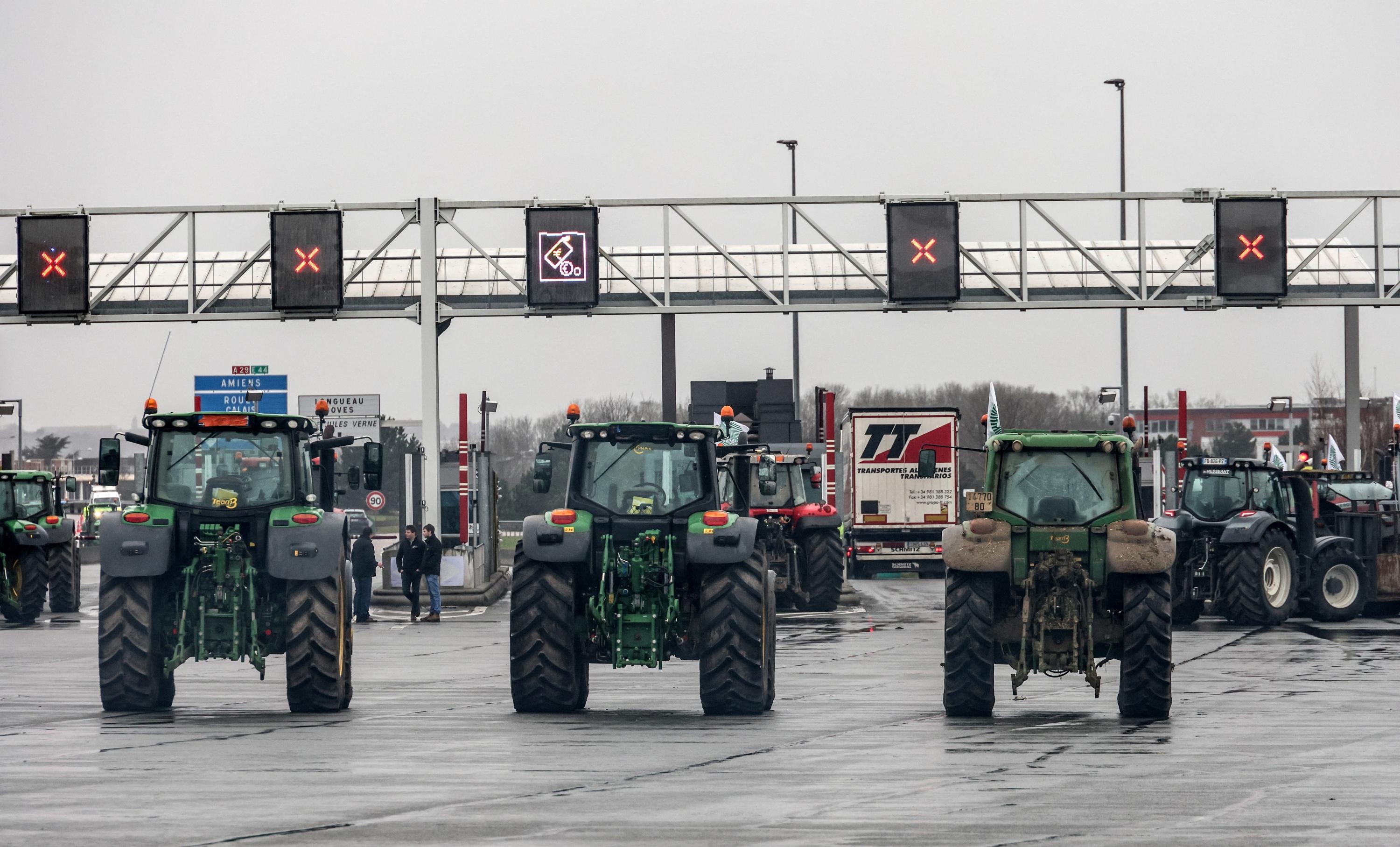 Colère des agriculteurs : levée du blocage de l'A9 à la frontière espagnole