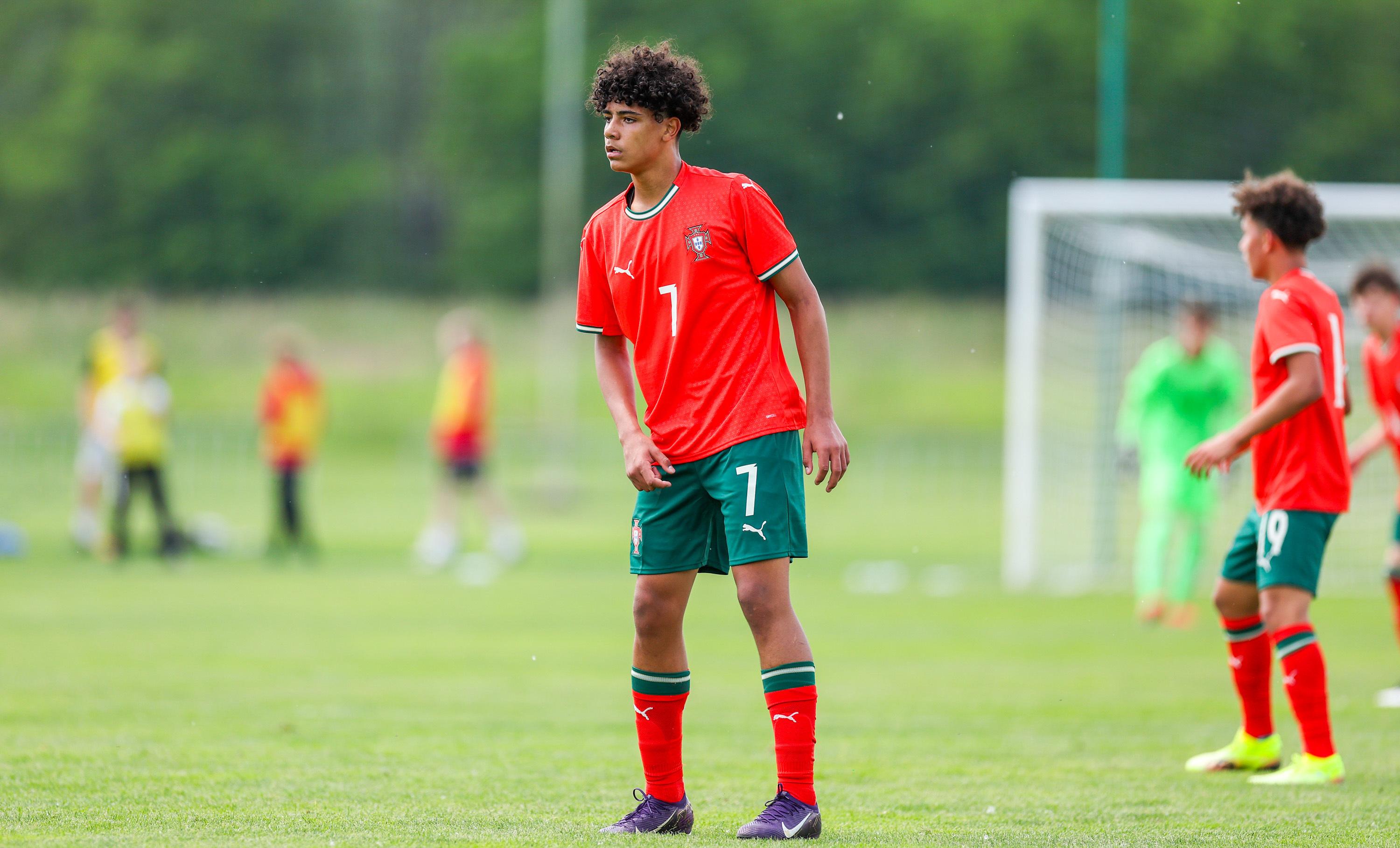 Foot : « Très fier de toi ! », Cristiano Ronaldo réagit à la première sélection de son fils avec le Portugal