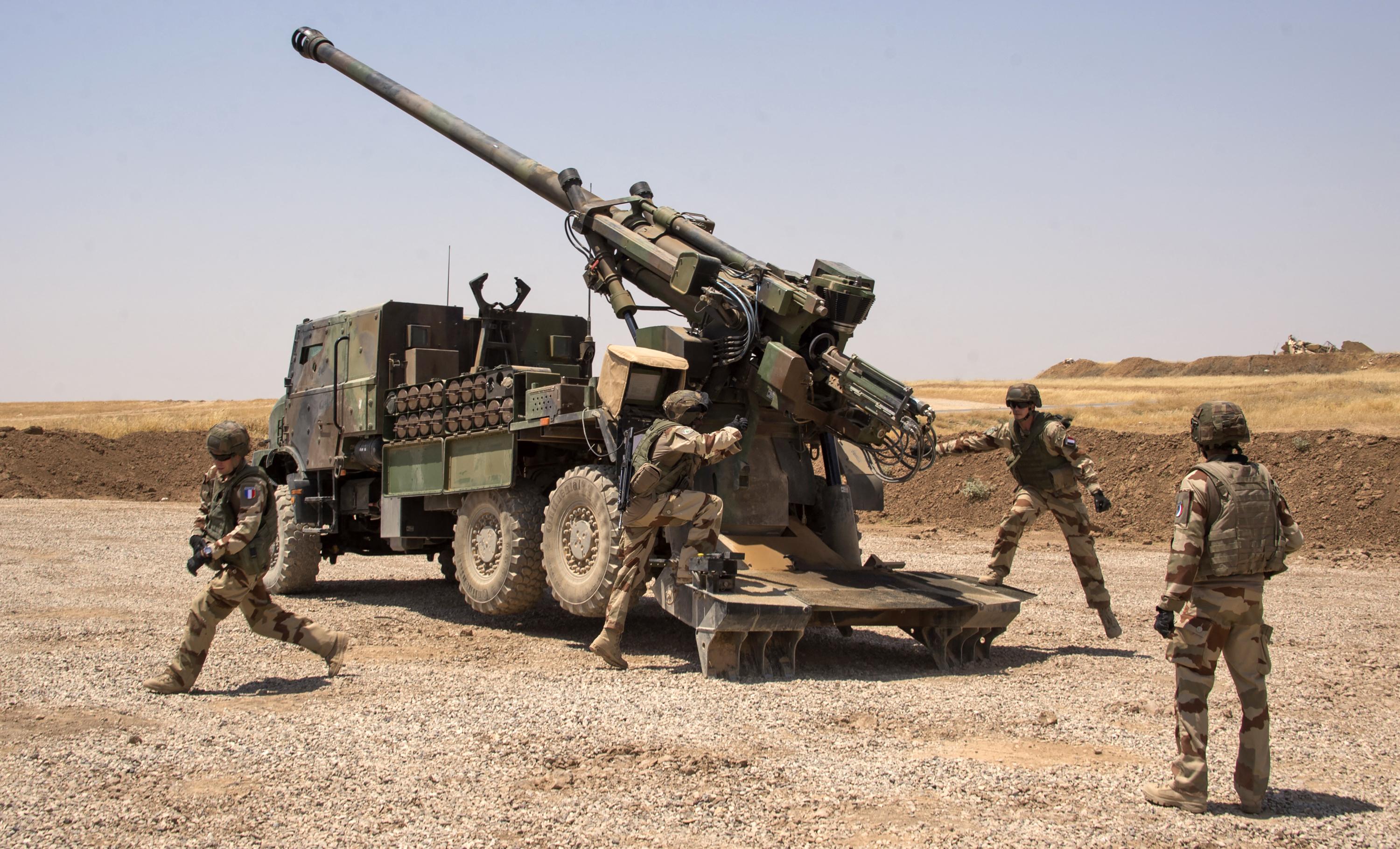 Mort de l’adjudant-chef Arnaud Frion : pourquoi y a-t-il encore des militaires français en Irak ?