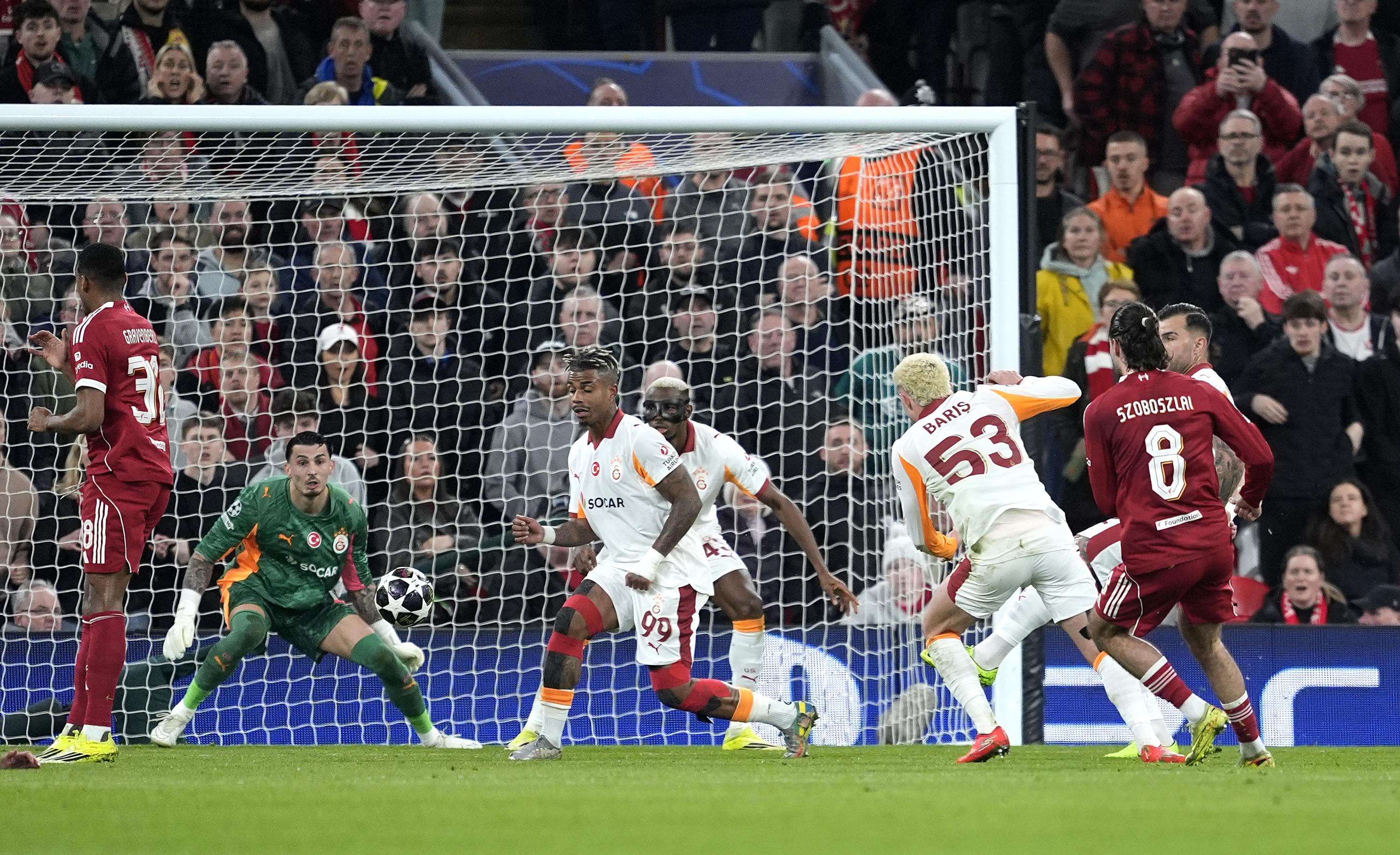 Ligue des champions : en vidéo, la frappe imparable  de Szoboszlai qui délivre Anfield et rapproche Liverpool du PSG