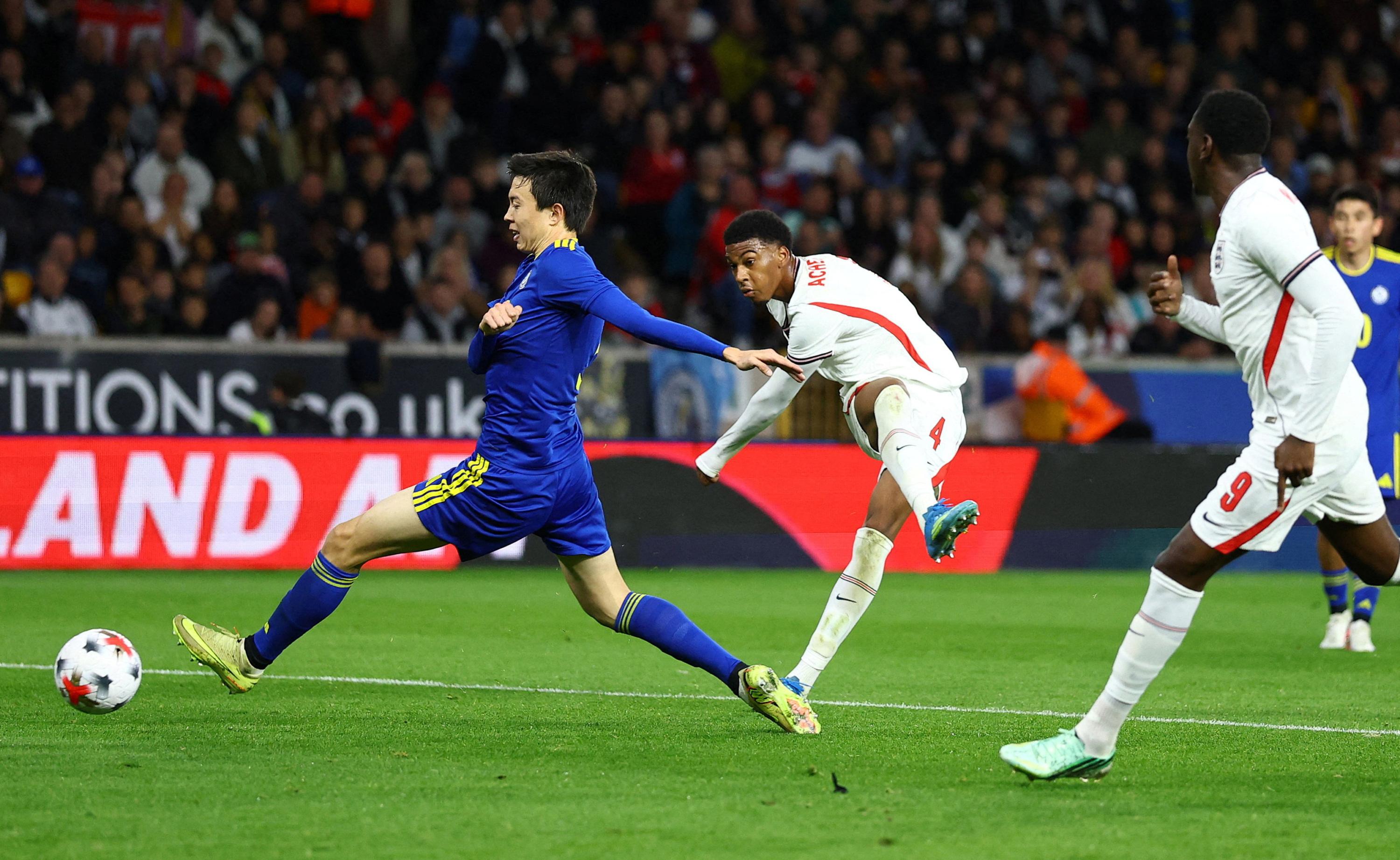 Audiences : 6,8 millions de Français devant le match de football France - Turquie sur TF1