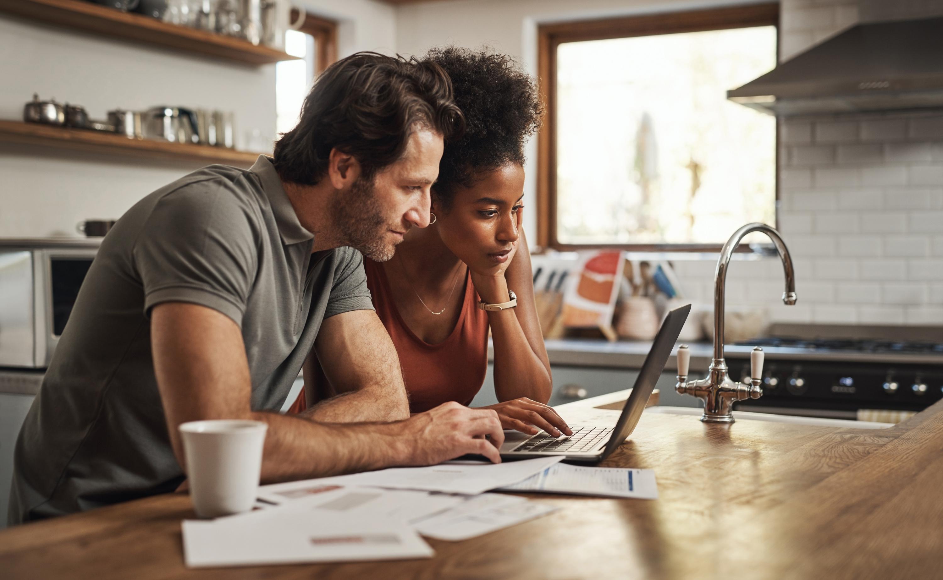 Impôts en couple: les 7 questions à se poser avant de choisir entre le taux individualisé et le taux foyer