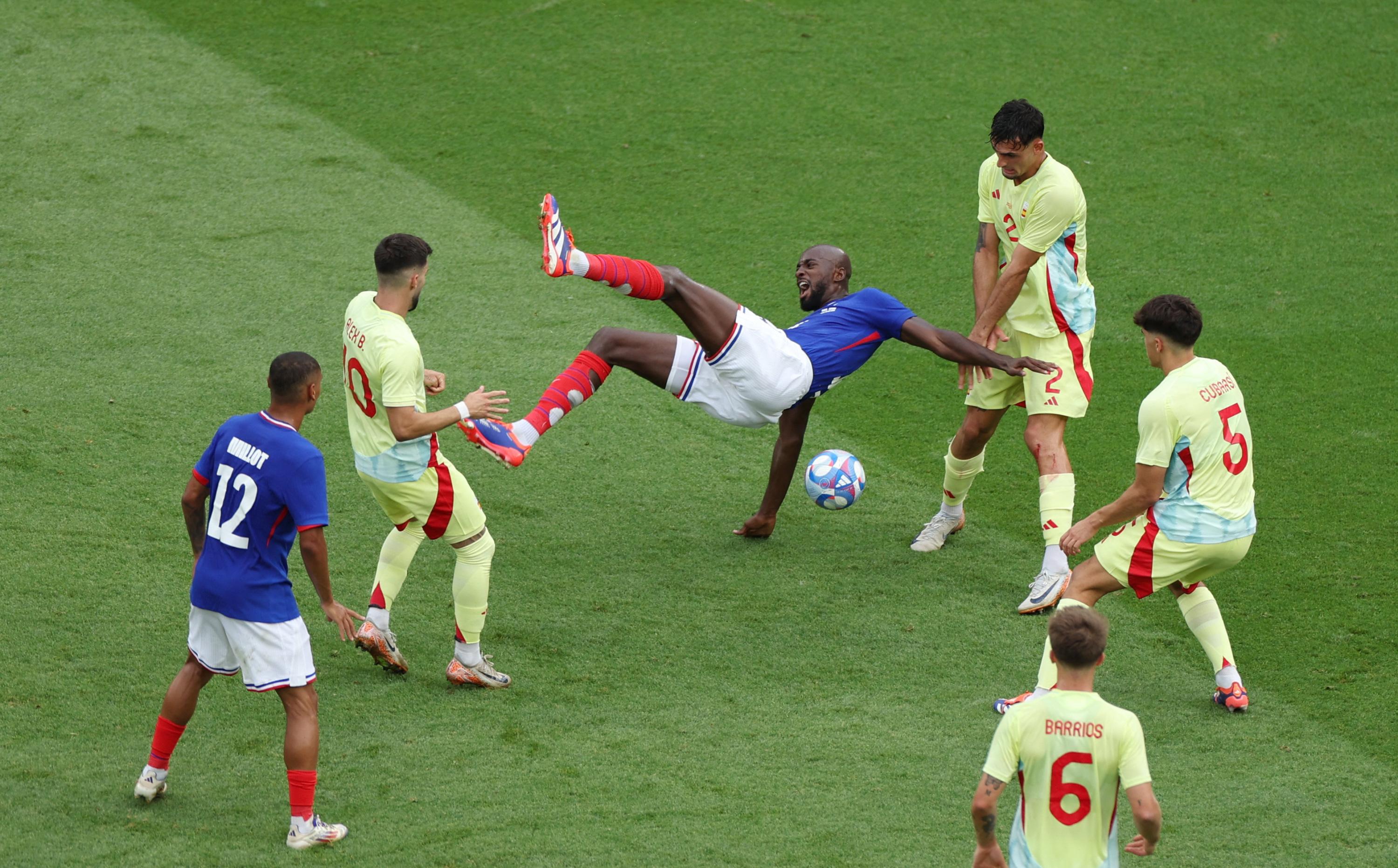 JO - France-Espagne : pas d'or pour les Bleus mais des émotions et du spectacle